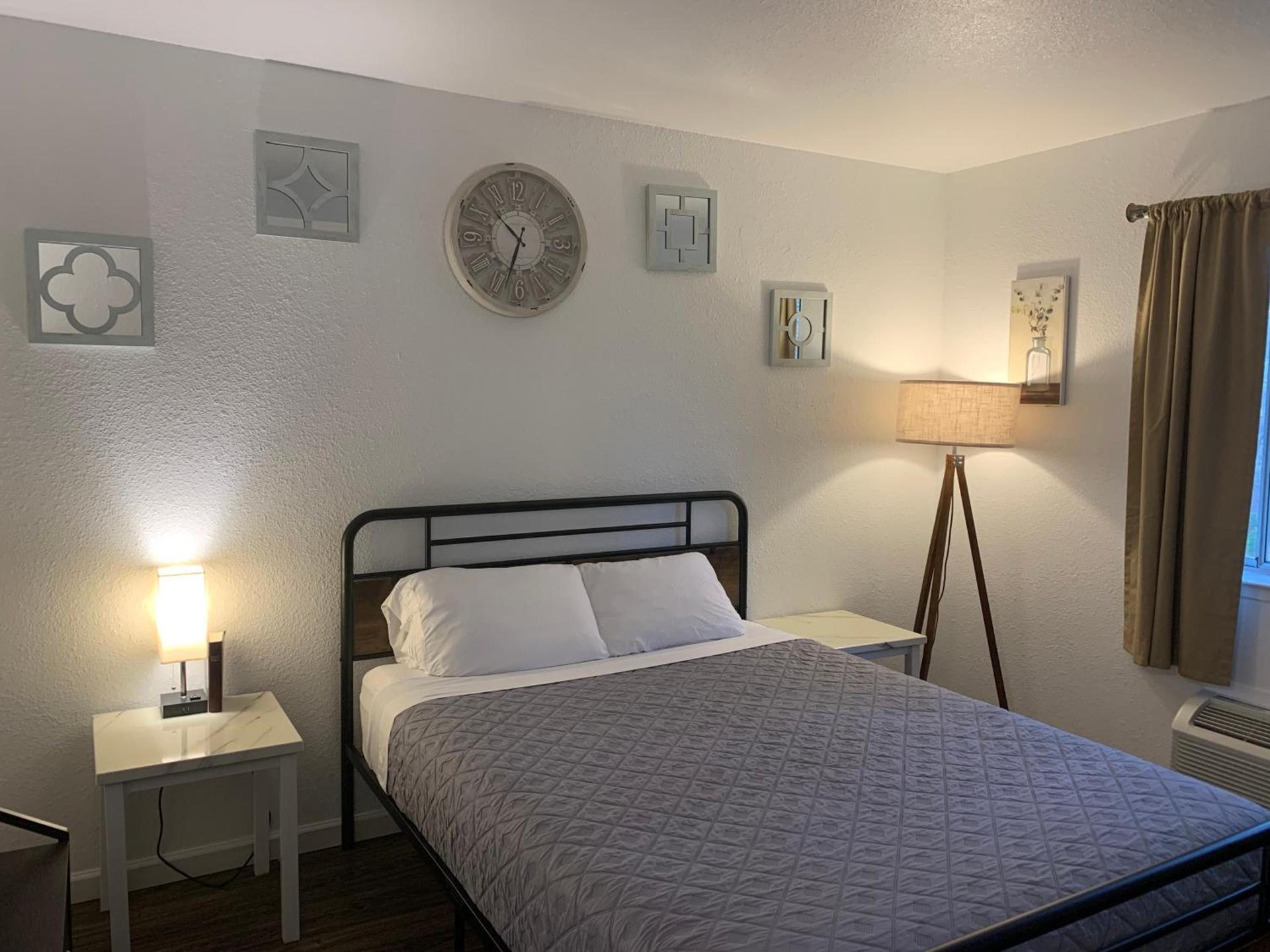 Brownsville Motel photo 48
