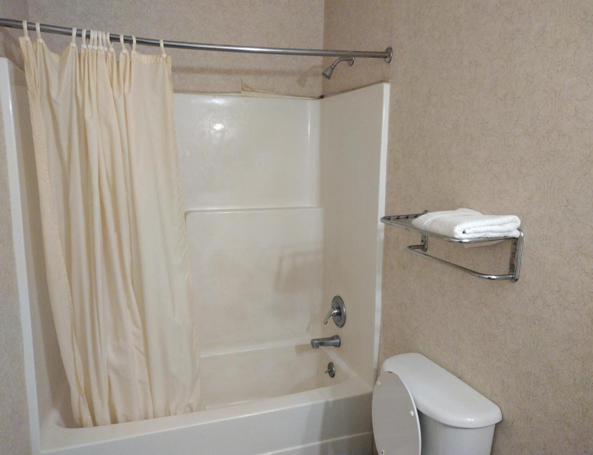 Stonebrook Inn photo 21