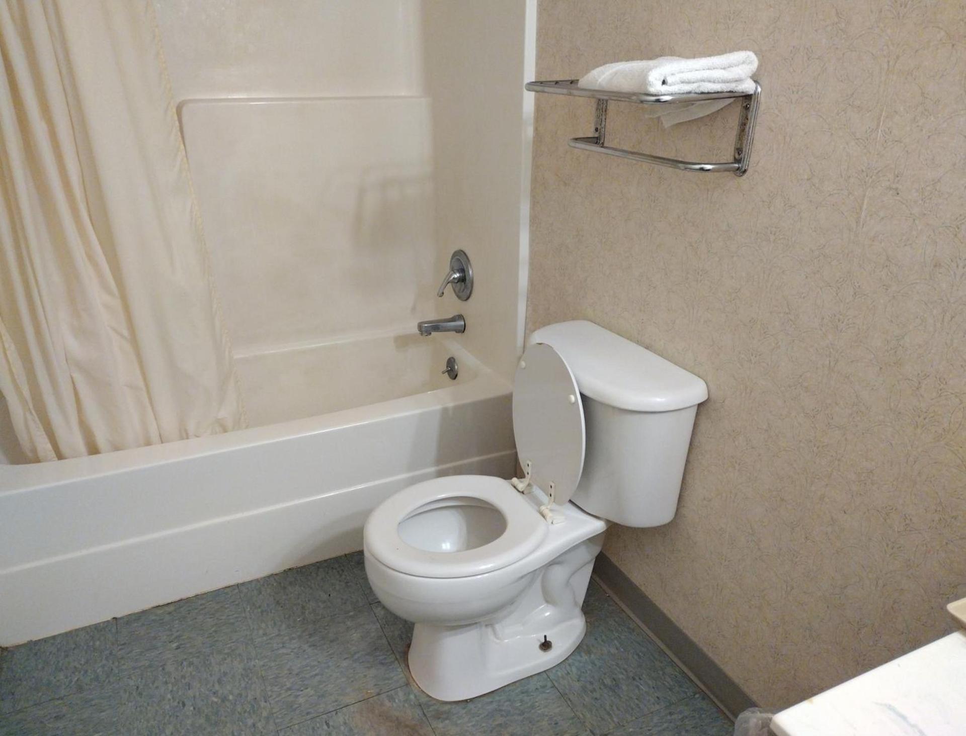 Stonebrook Inn photo 22