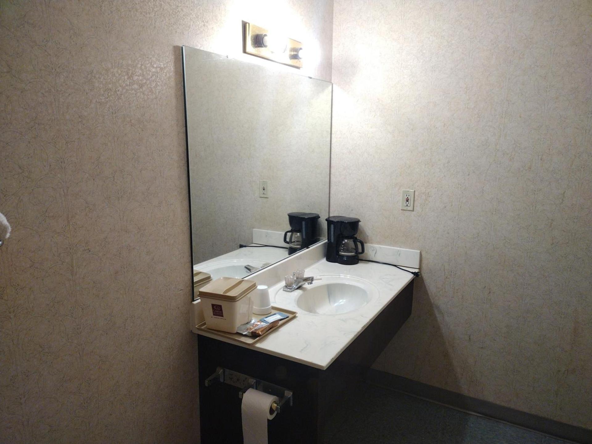 Stonebrook Inn photo 25