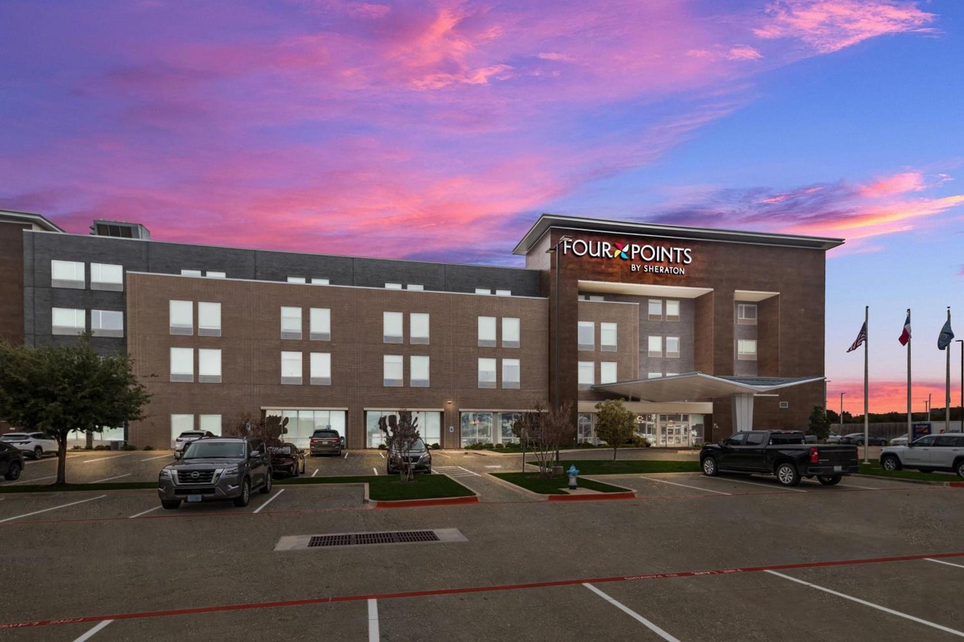 Four Points by Sheraton Plano photo 9