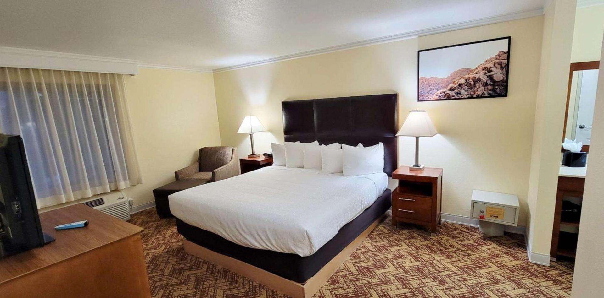 Best Western Plus Northwoods Inn photo 37