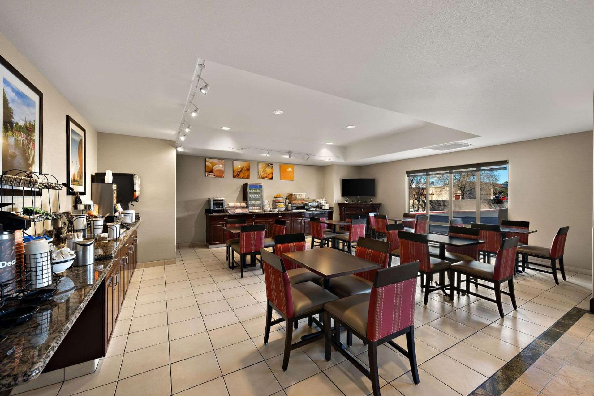 Comfort Inn & Suites Airport Convention Center photo 24