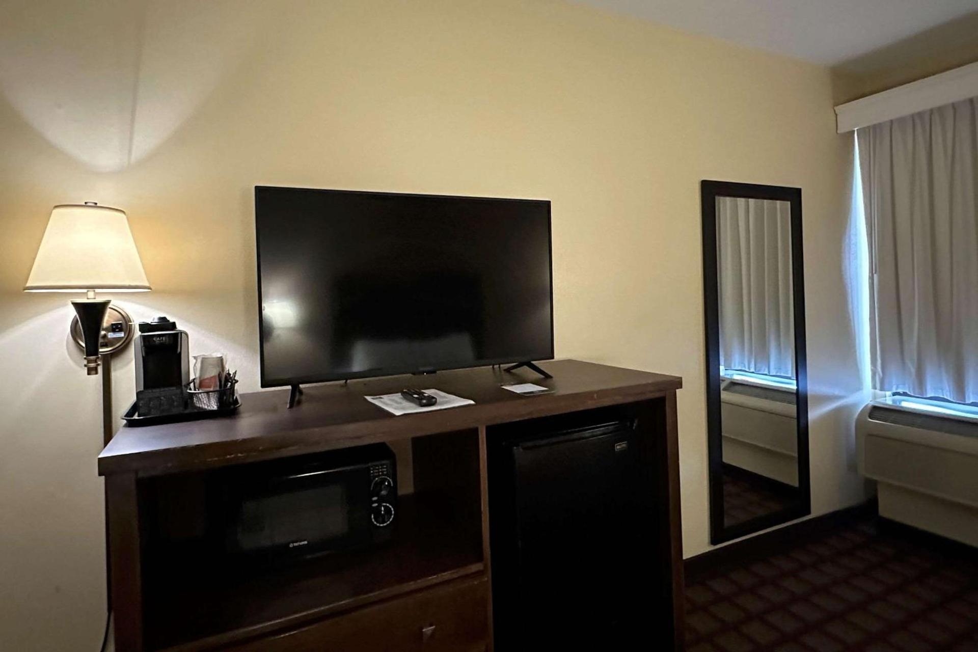 Quality Inn Perryville I-55 photo 7