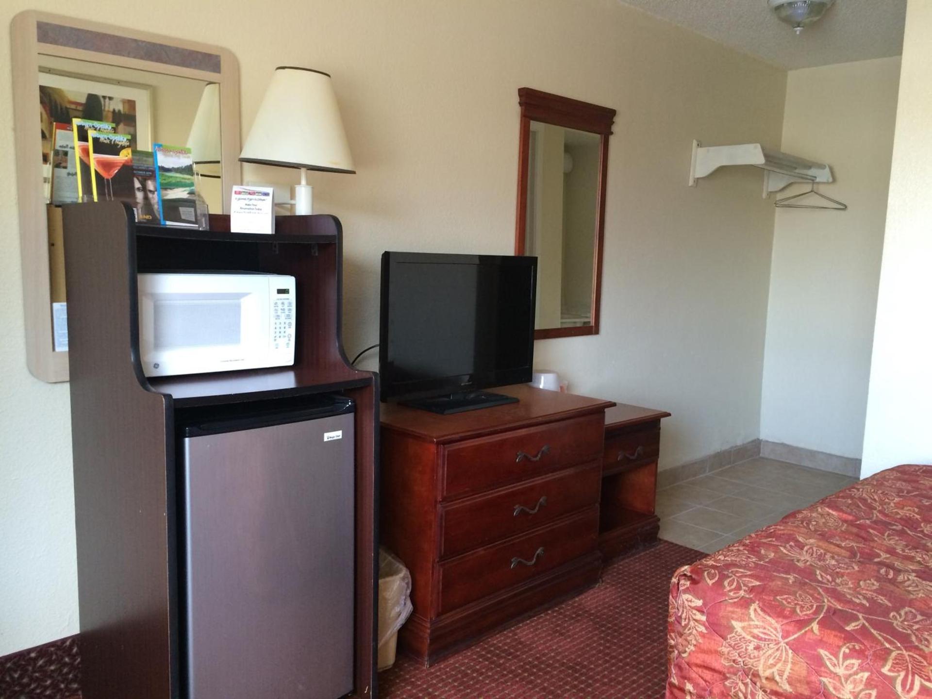 Carpet Inn photo 33