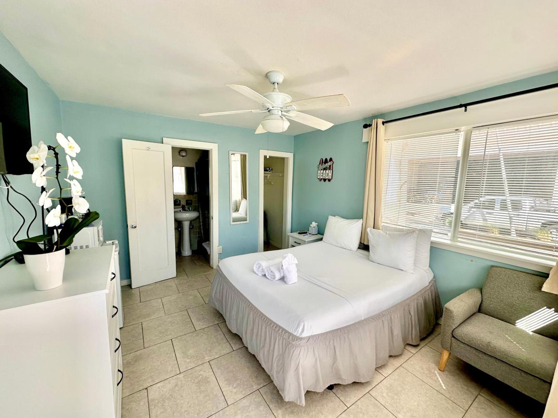 St Maurice Beach Inn photo 9