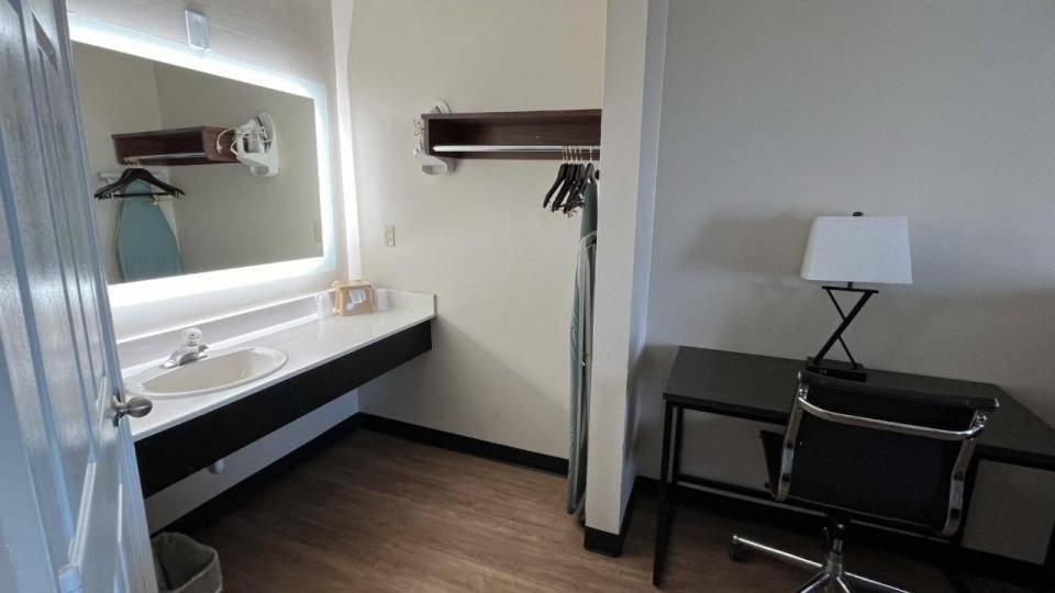 Motel 6 Georgetown, SC Marina photo 27