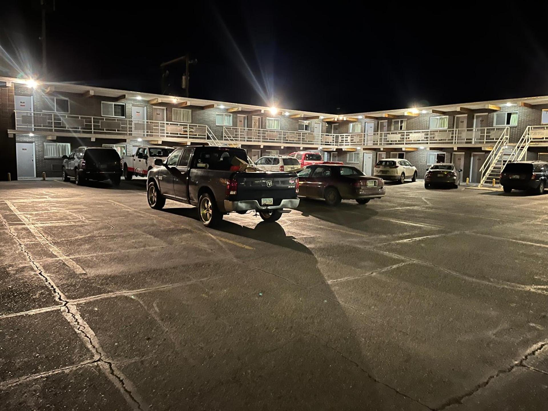 Tomahawk Motor Lodge photo 2