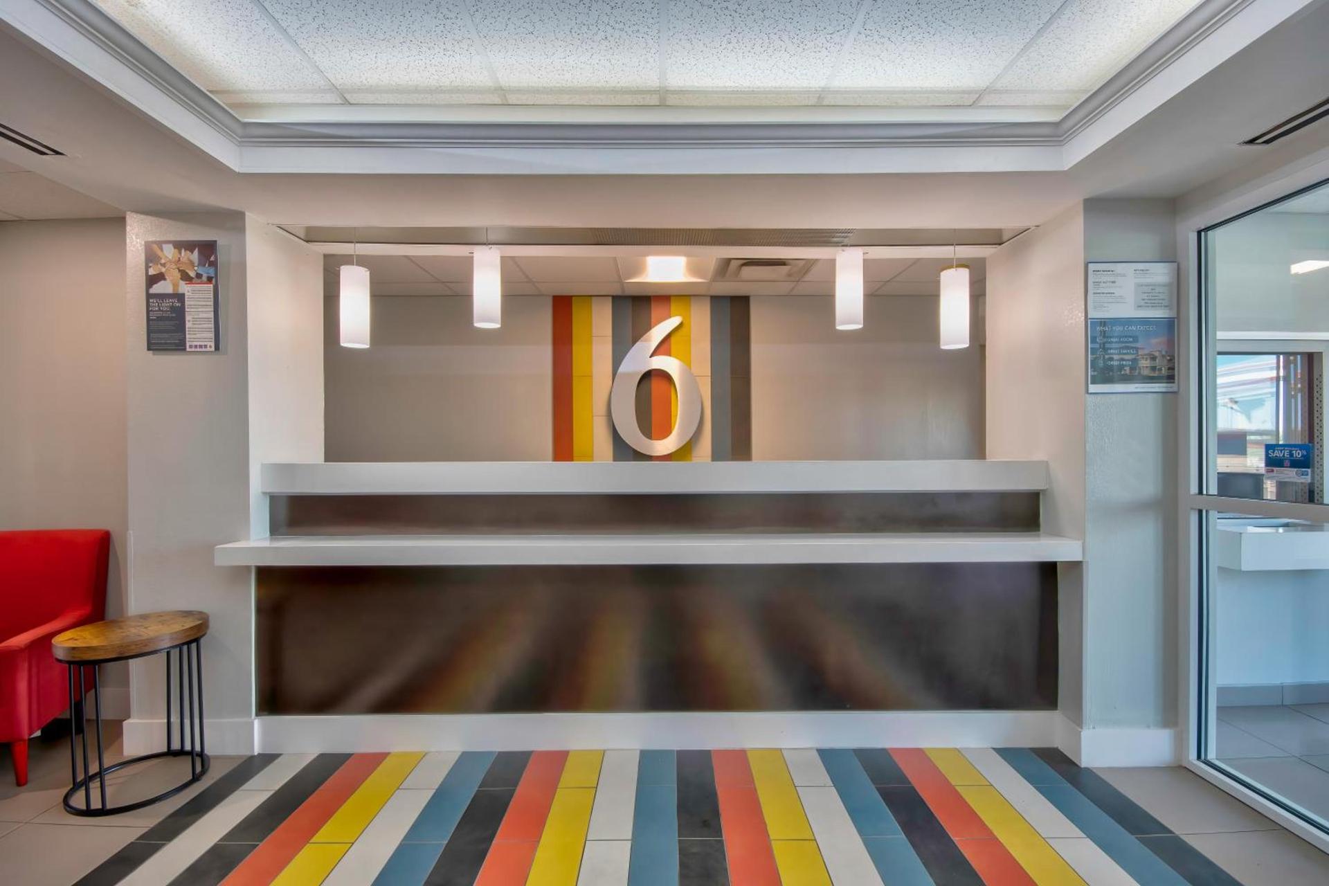 Motel 6-Harlingen, TX photo 10