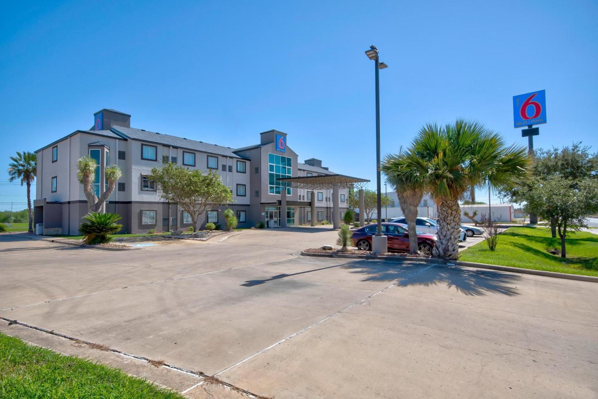 Motel 6-Harlingen, TX photo 23
