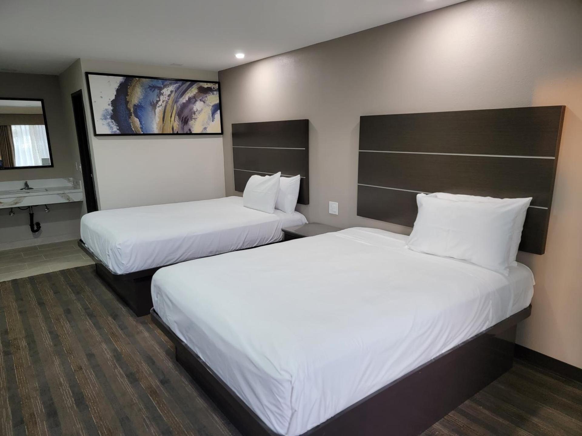 Travelodge by Wyndham Buena Park photo 4