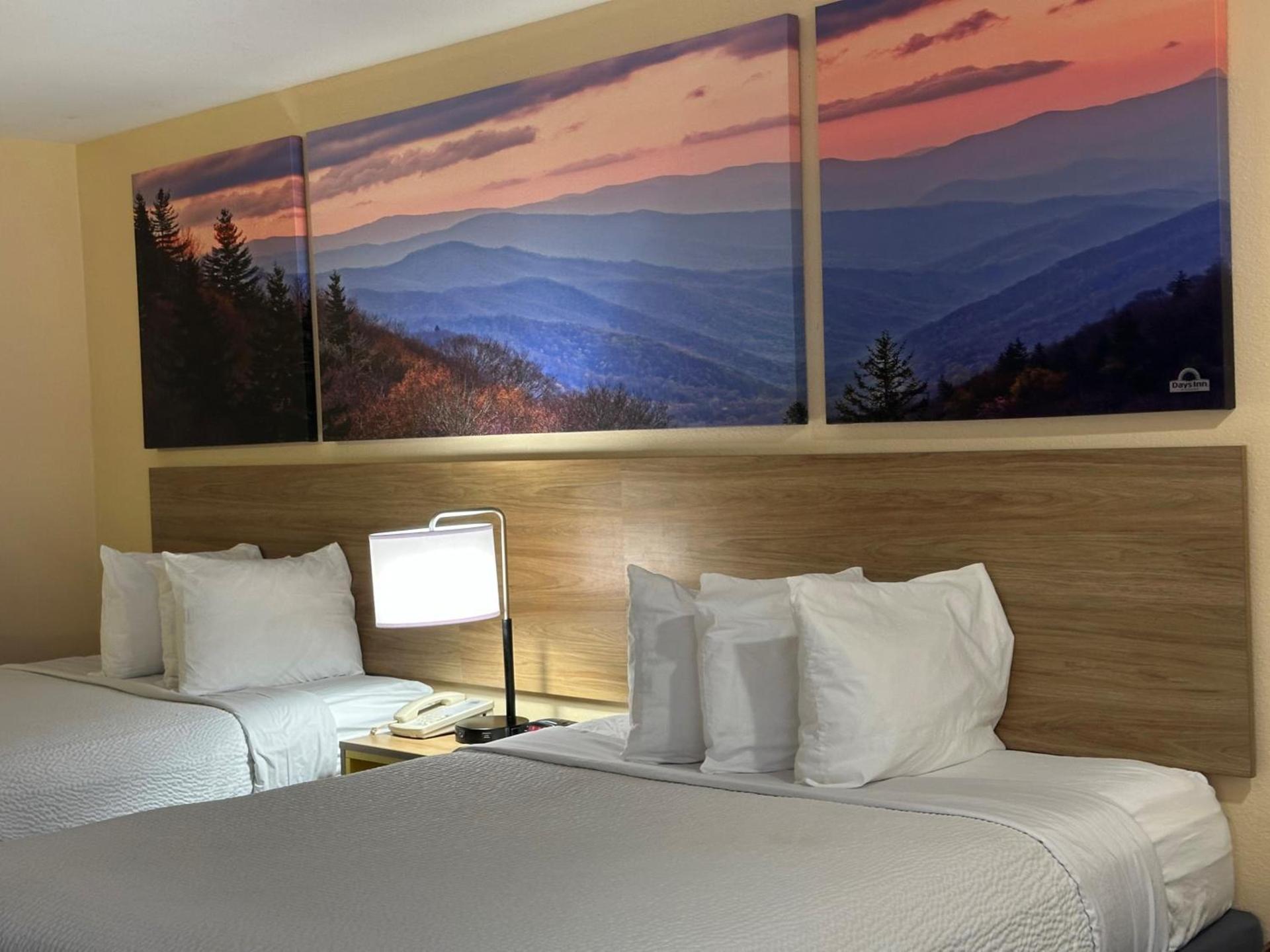 Days Inn & Suites by Wyndham Eunice photo 34