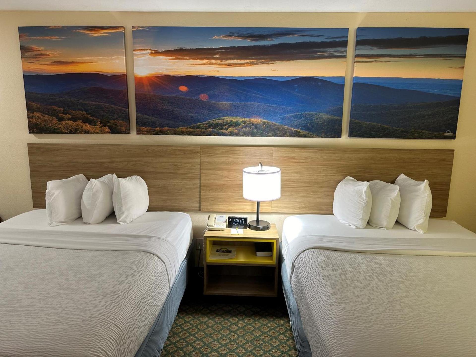 Days Inn & Suites by Wyndham Eunice photo 36