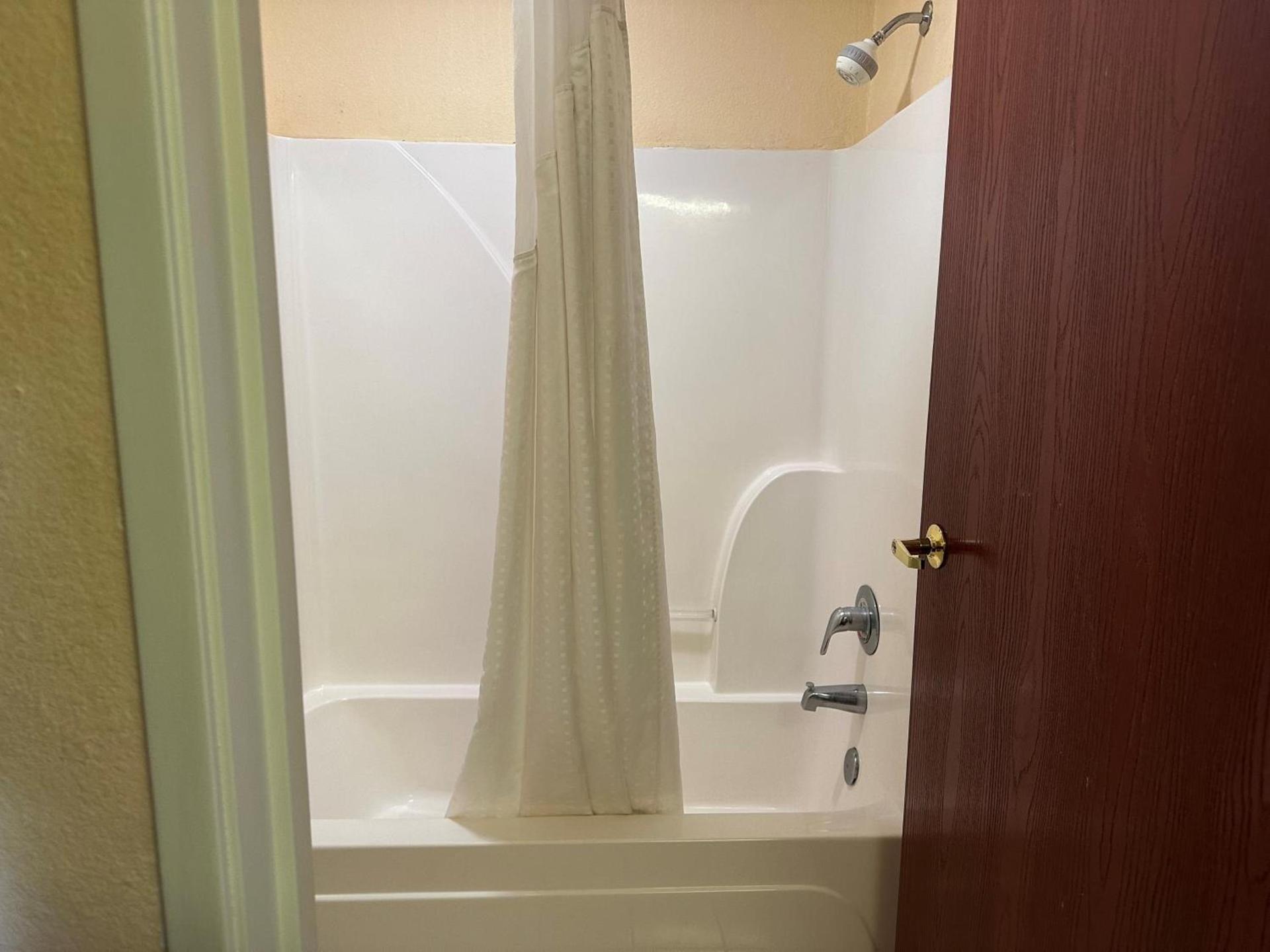 Days Inn & Suites by Wyndham Eunice photo 48