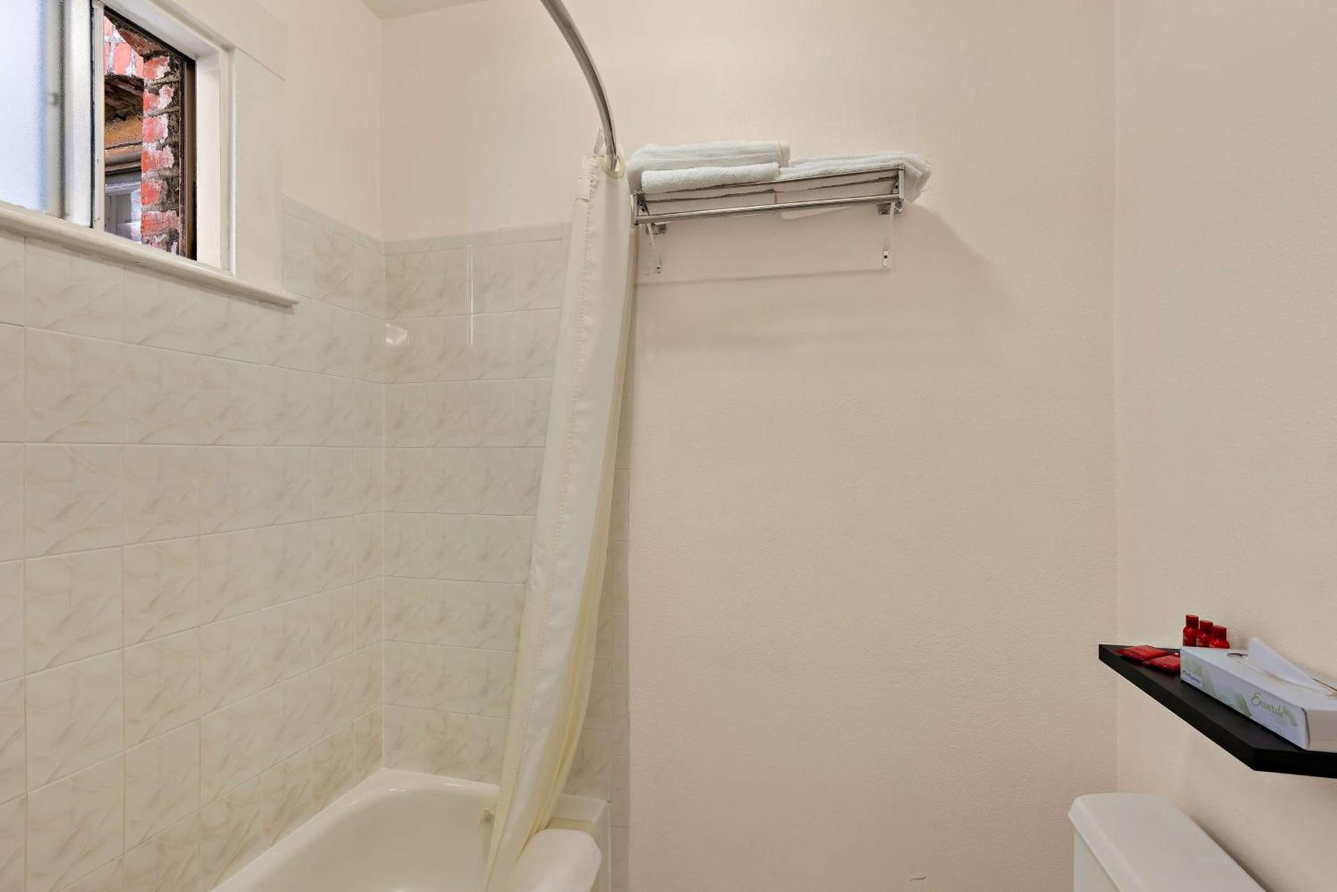 Mithila San Francisco - SureStay Collection by Best Western photo 16
