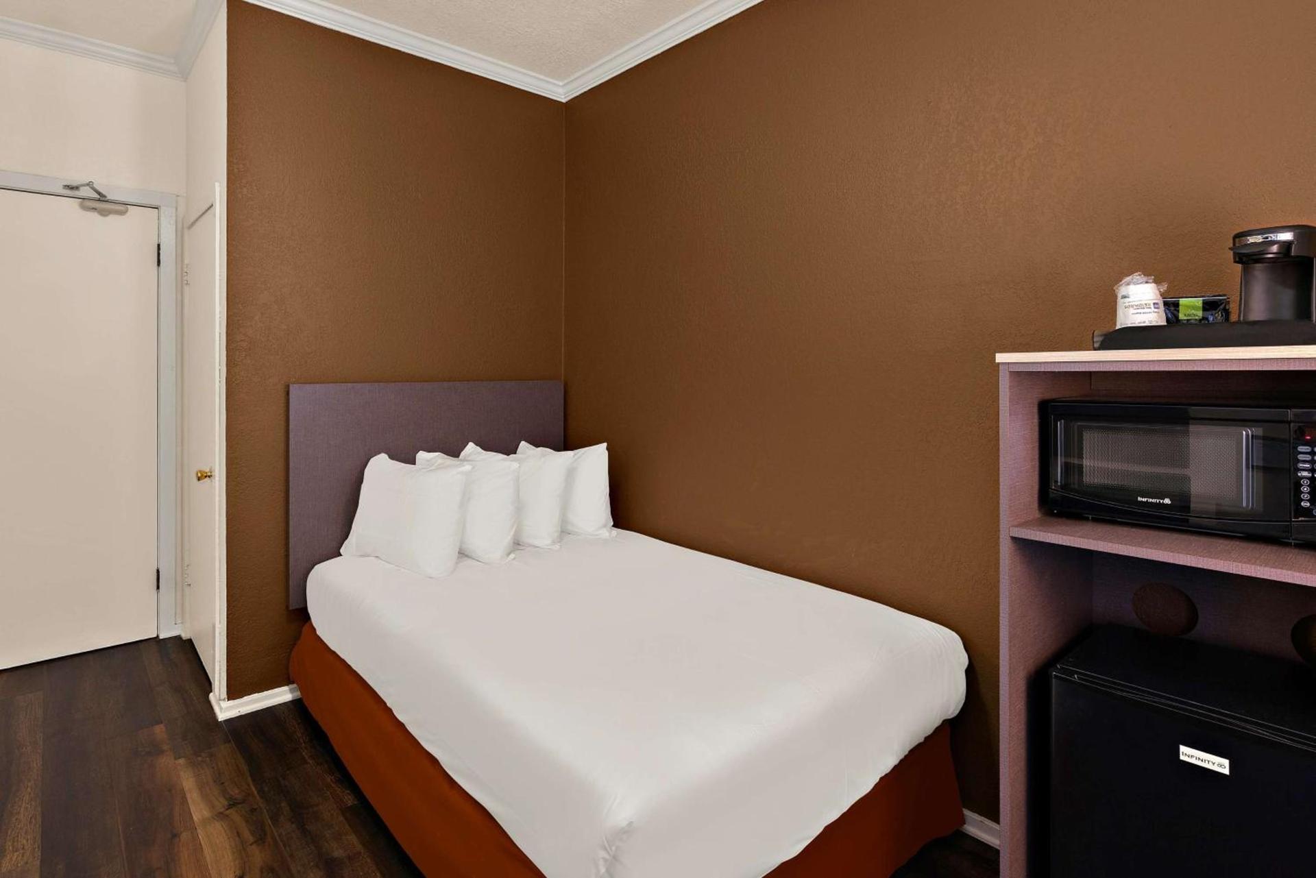 Mithila San Francisco - SureStay Collection by Best Western photo 18