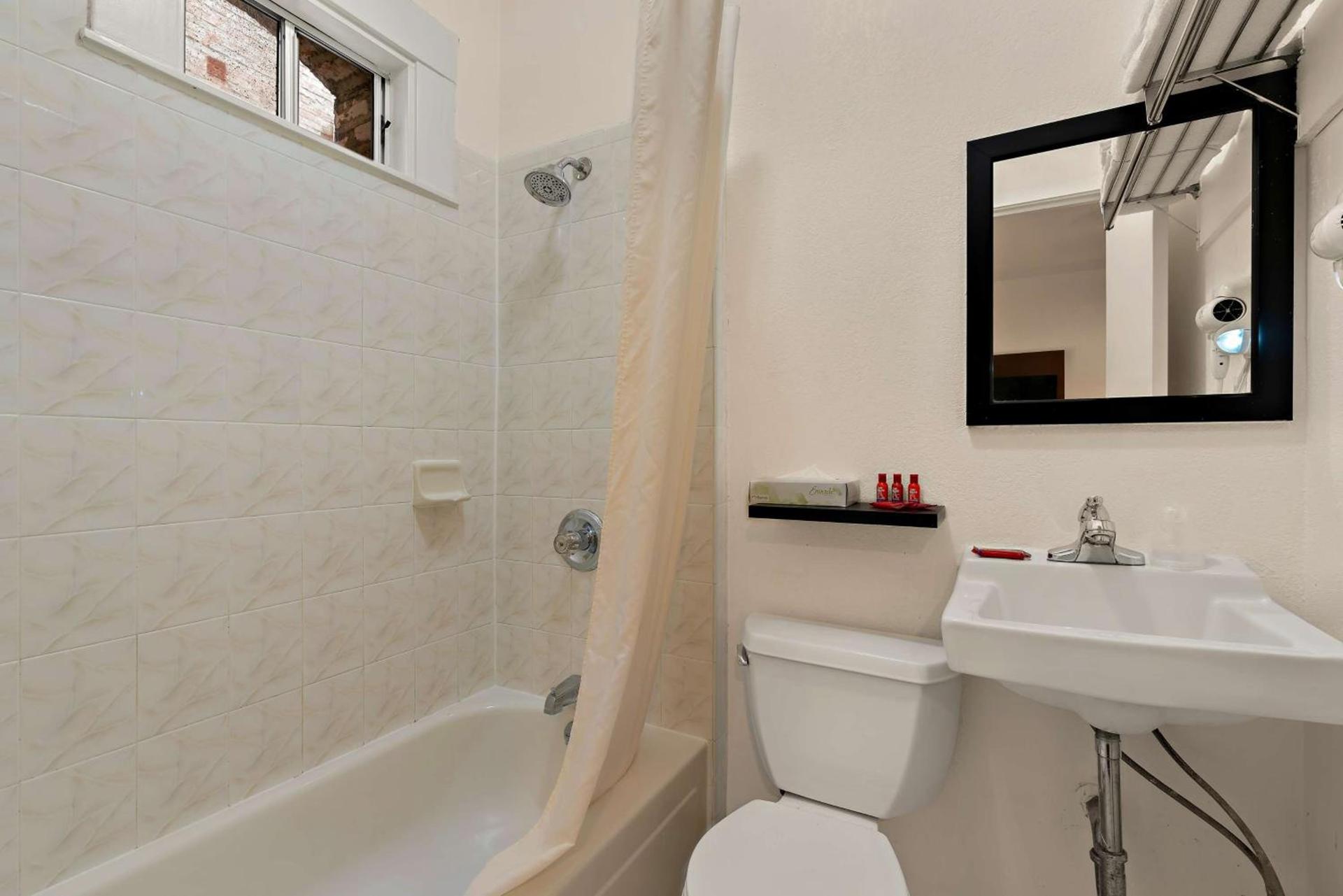 Mithila San Francisco - SureStay Collection by Best Western photo 23