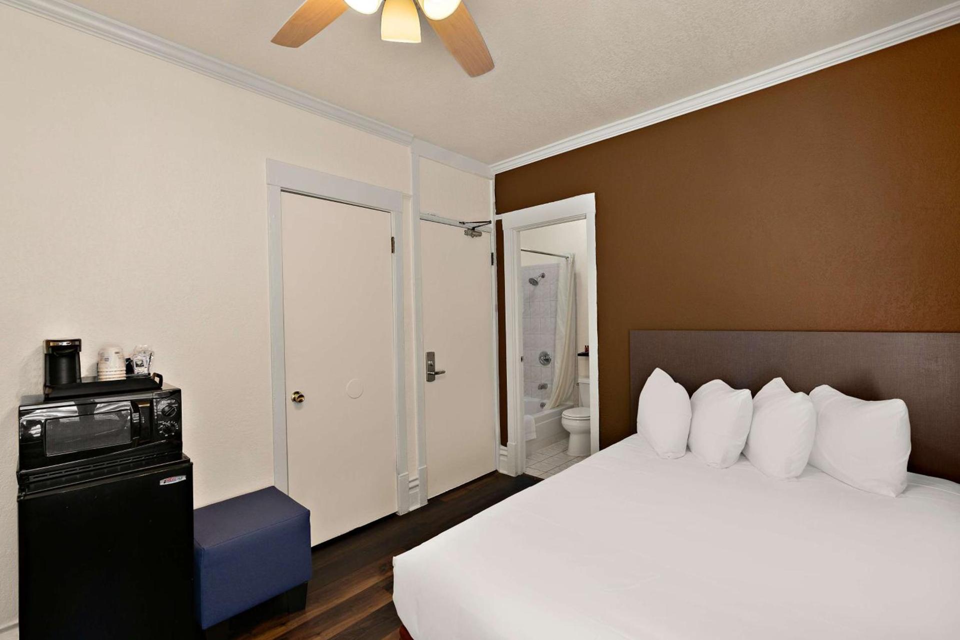 Mithila San Francisco - SureStay Collection by Best Western photo 26