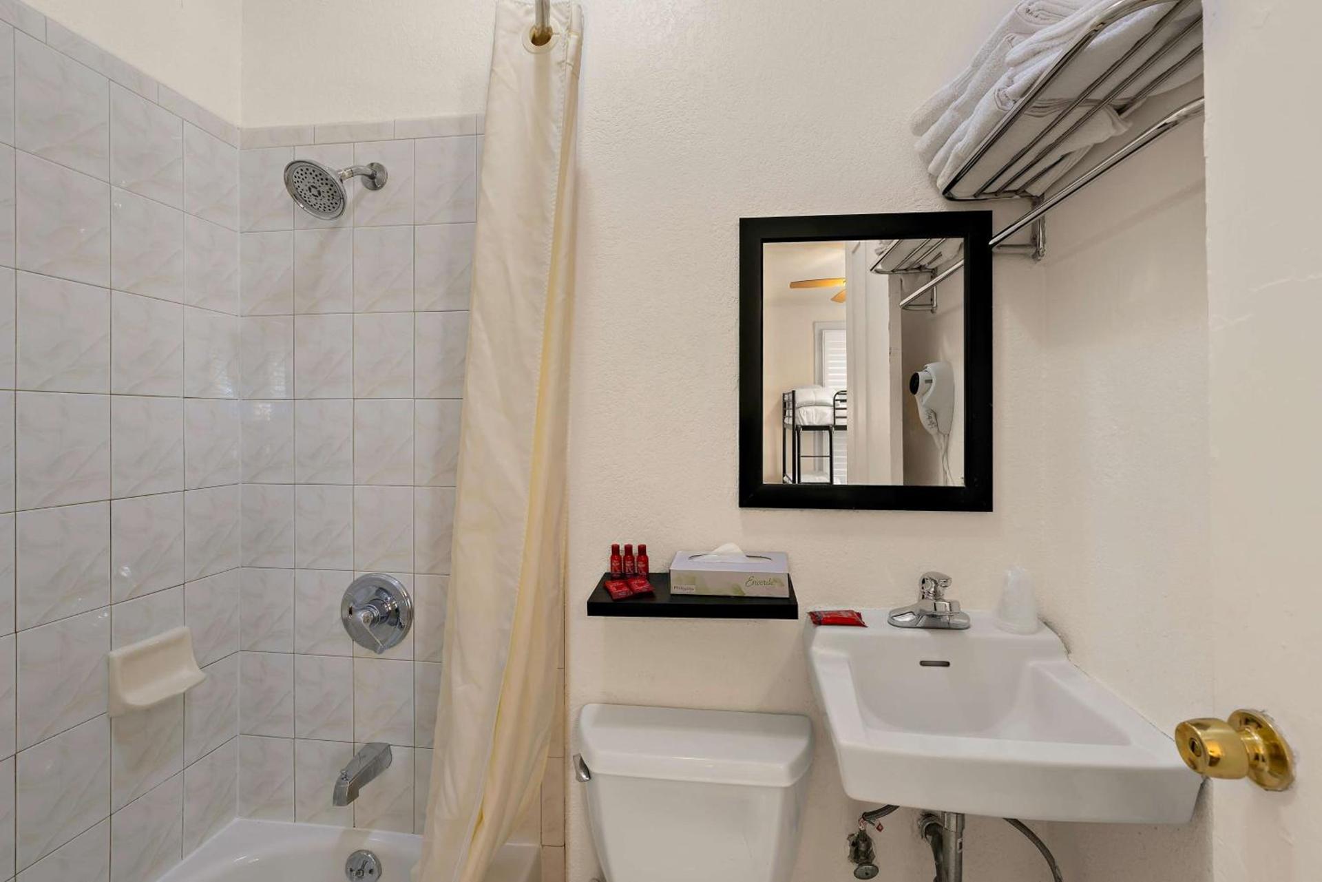 Mithila San Francisco - SureStay Collection by Best Western photo 30