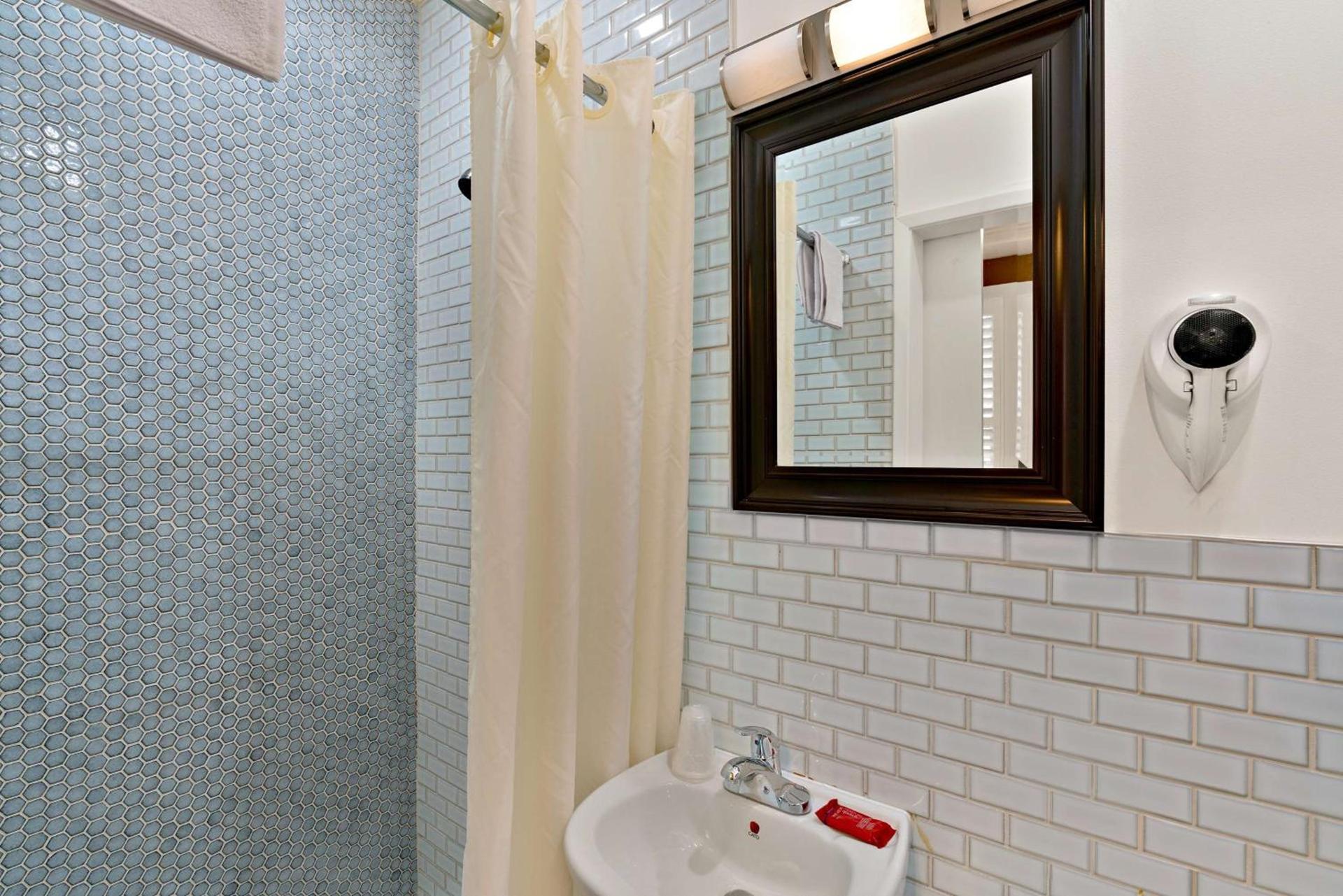 Mithila San Francisco - SureStay Collection by Best Western photo 34