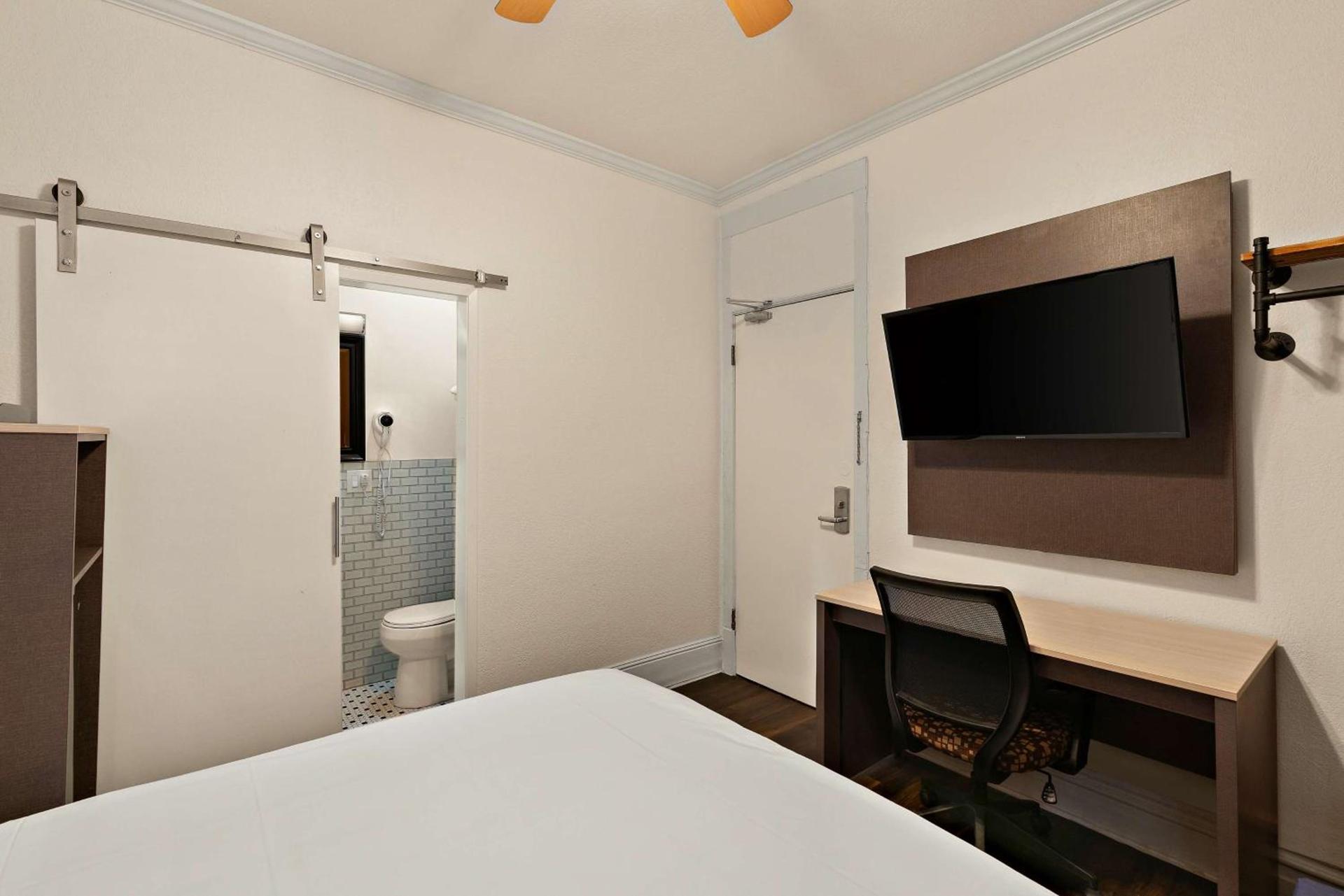 Mithila San Francisco - SureStay Collection by Best Western photo 33