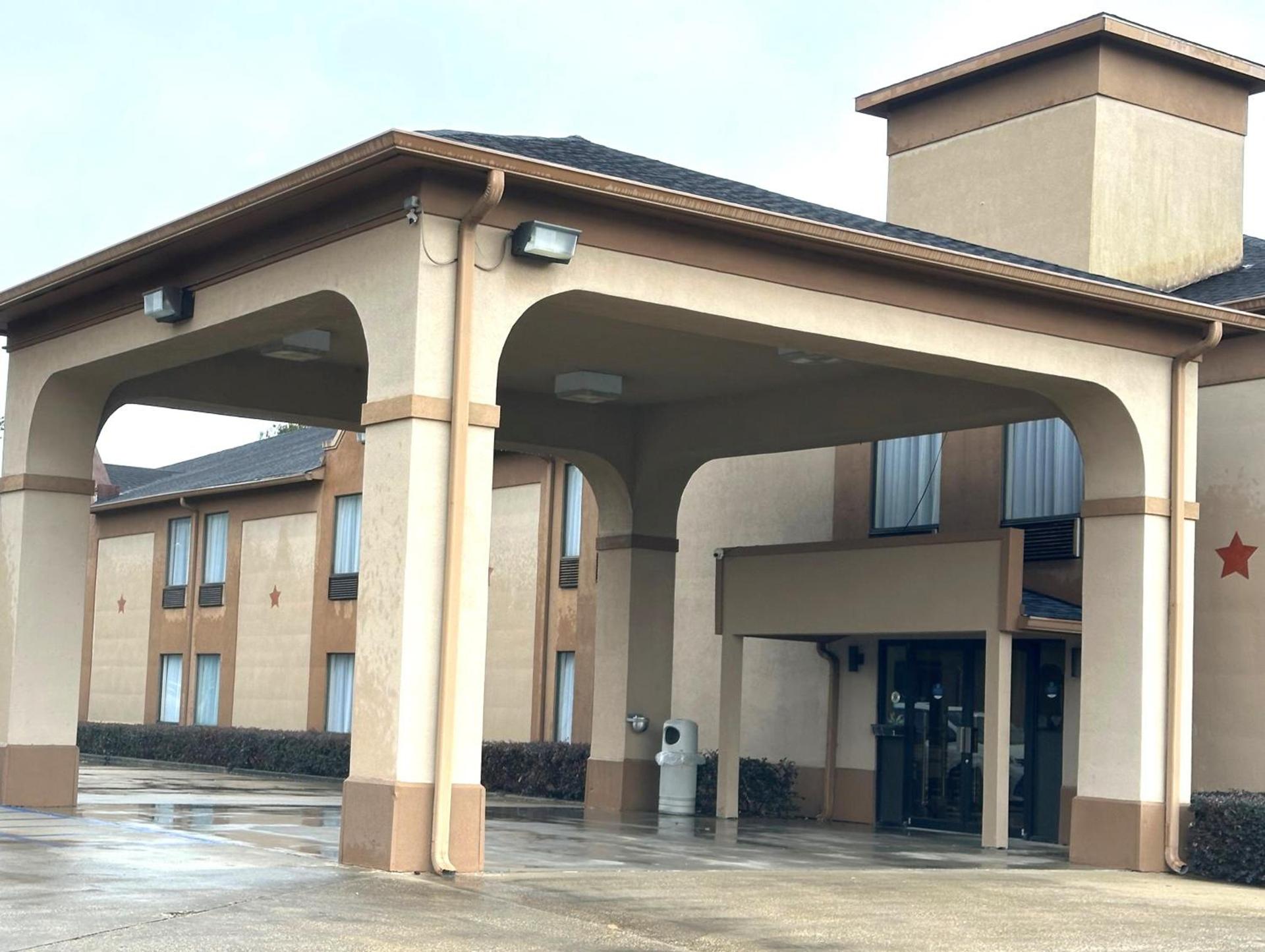 Days Inn & Suites by Wyndham Eunice photo 60