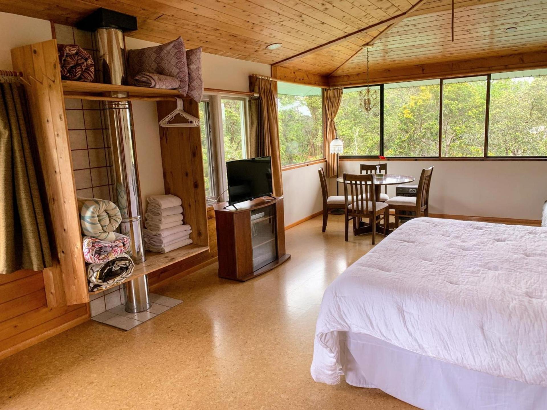 Volcano Inn Bed n Breakfast photo 32