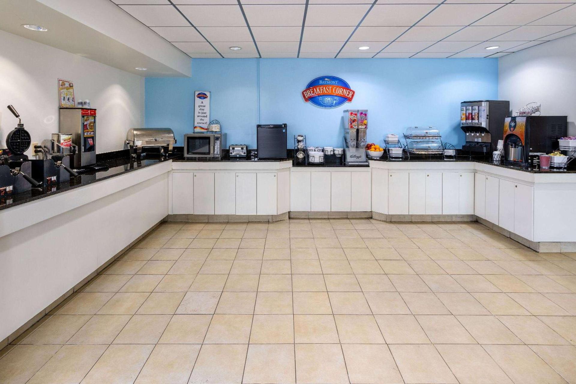 Studio 6 Suites Jacksonville, NC - Camp LeJeune photo 33