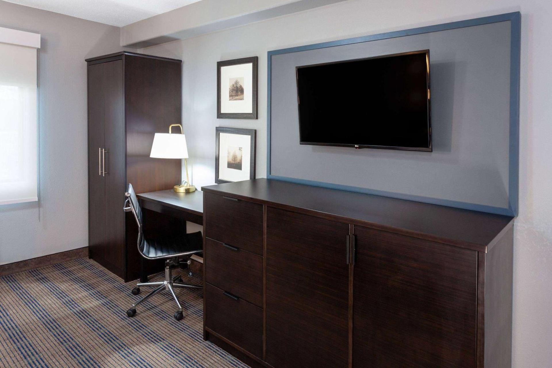 AmericInn by Wyndham Peoria photo 24
