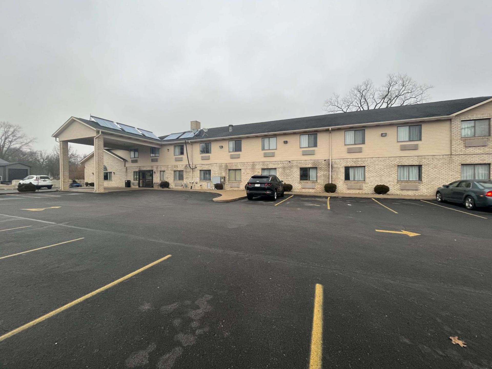 Motel 6 Portland, IN photo 1