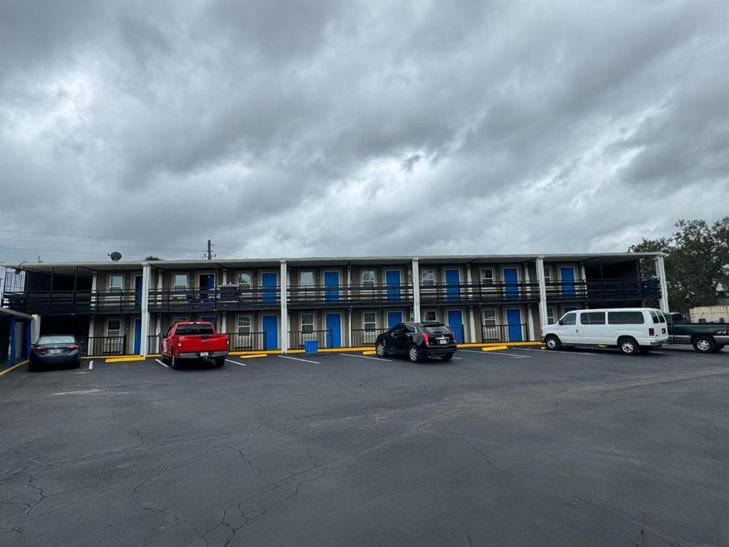Midtown Lodge photo 22