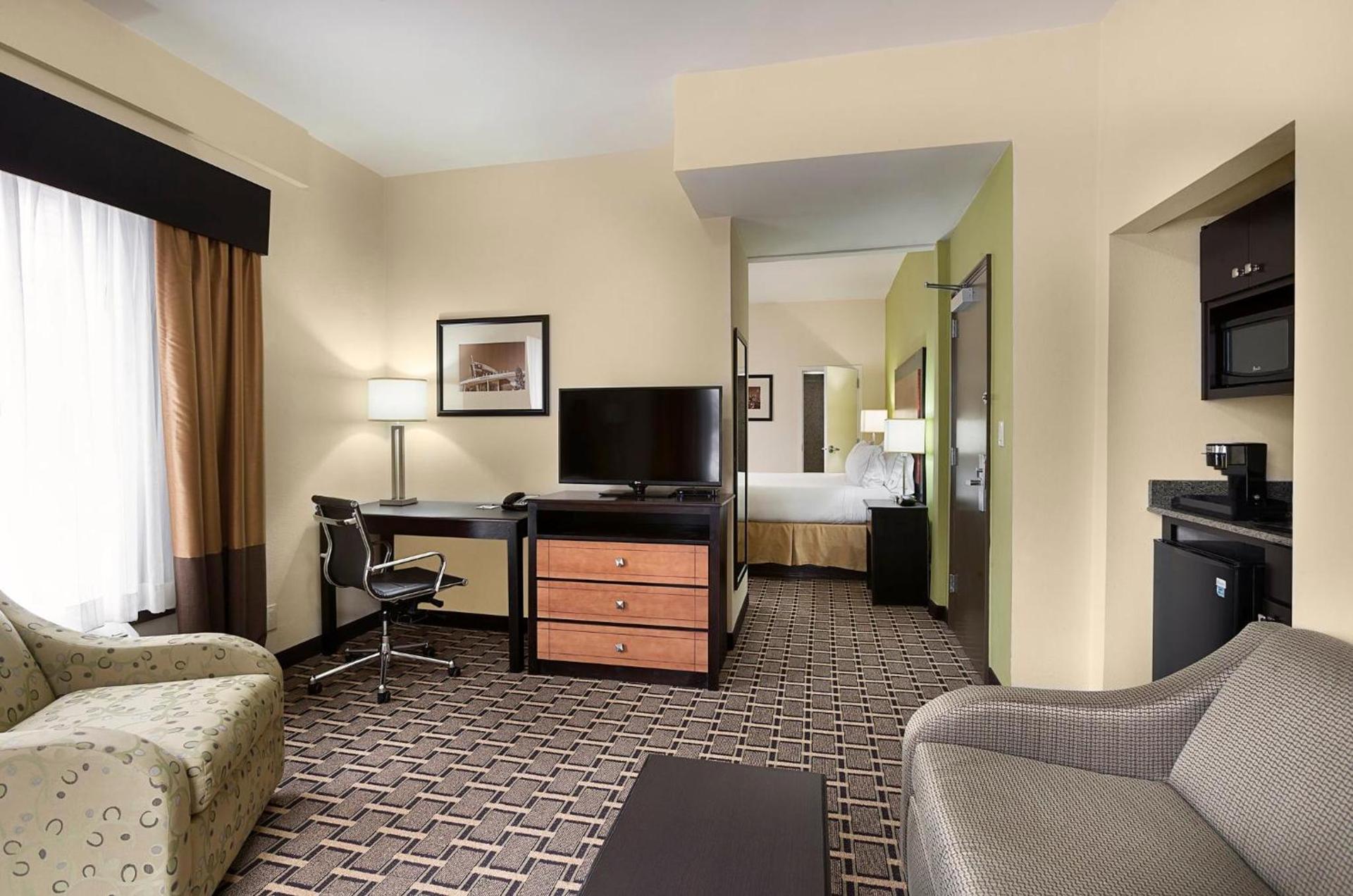 Holiday Inn Express & Suites - Atlanta Downtown by IHG photo 44