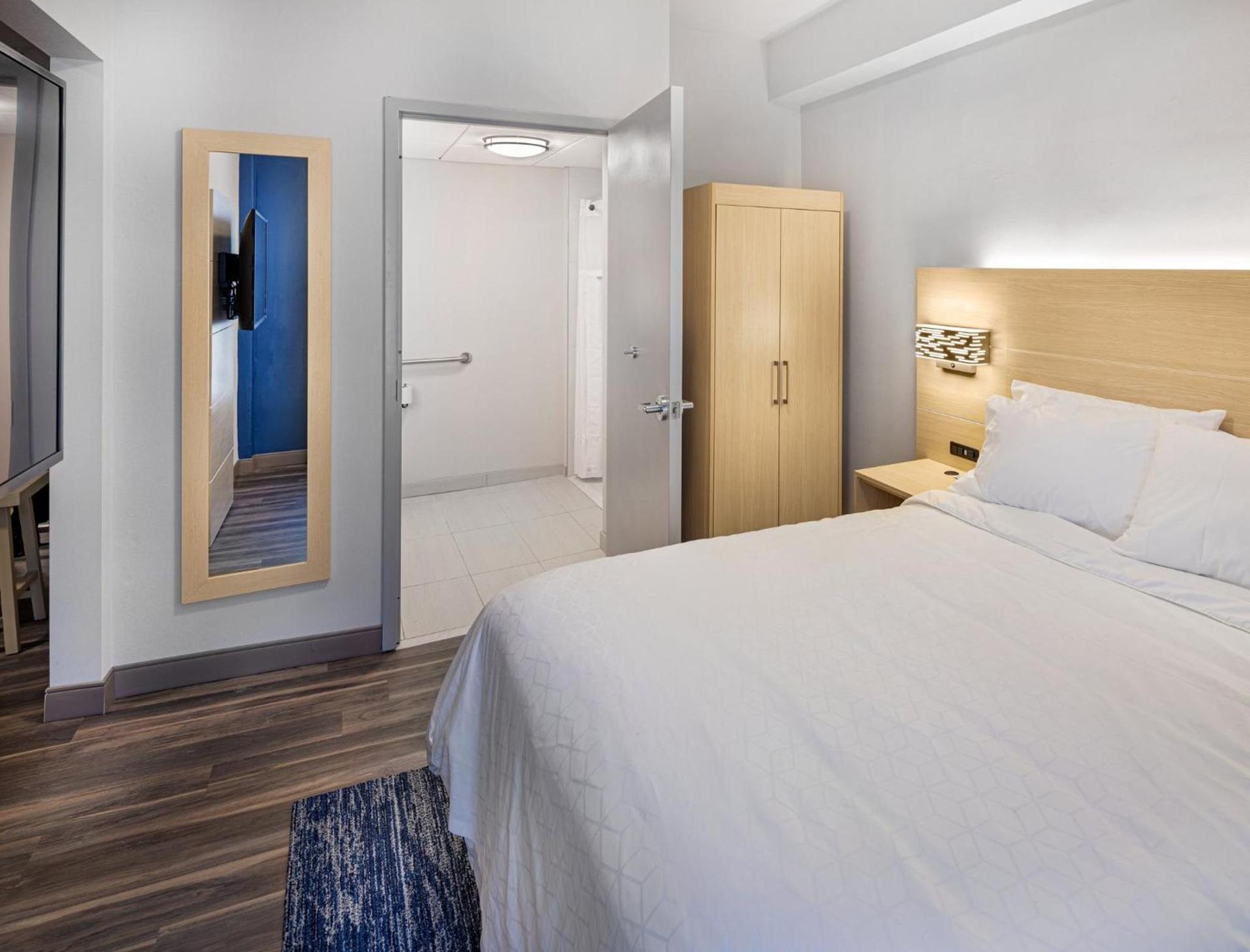 Holiday Inn Express & Suites - Atlanta Downtown by IHG photo 62