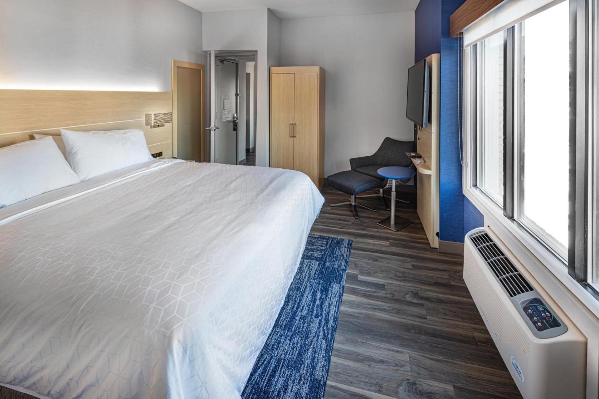 Holiday Inn Express & Suites - Atlanta Downtown by IHG photo 60