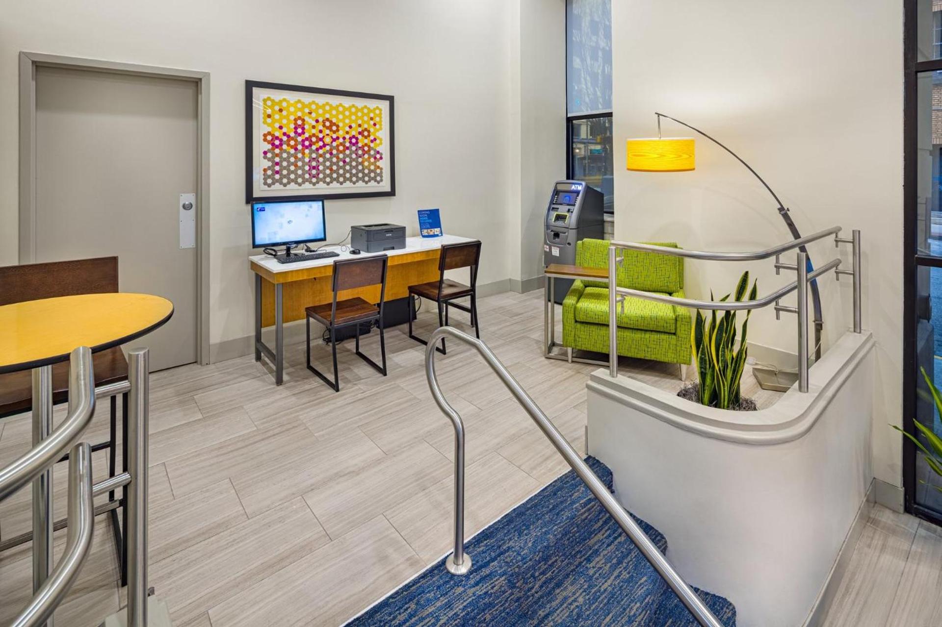 Holiday Inn Express & Suites - Atlanta Downtown by IHG photo 51