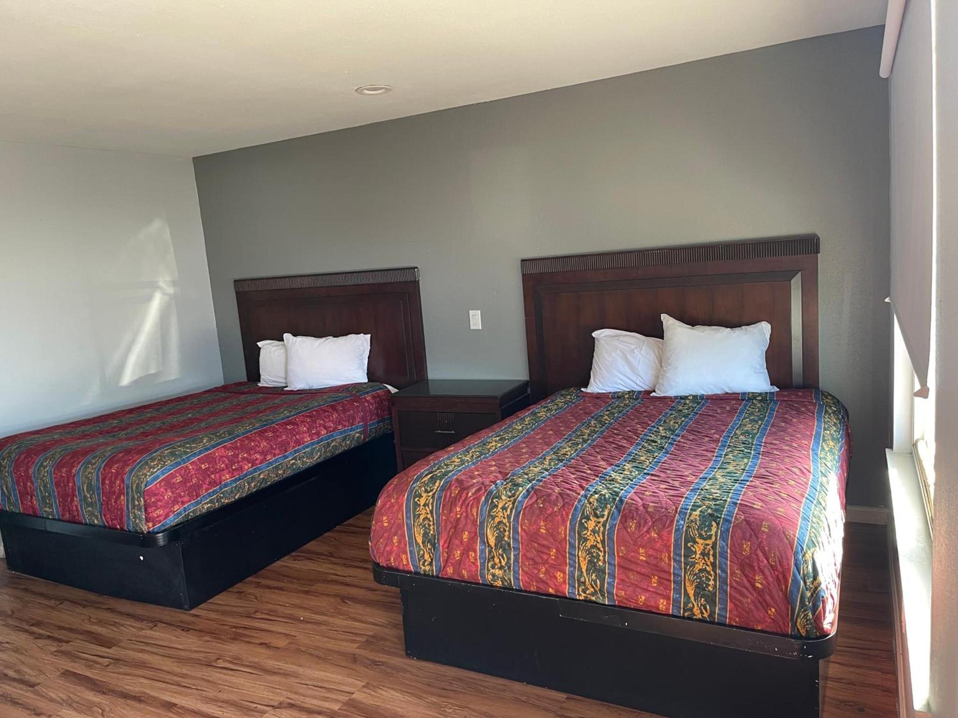 CoachLight Motel photo 11