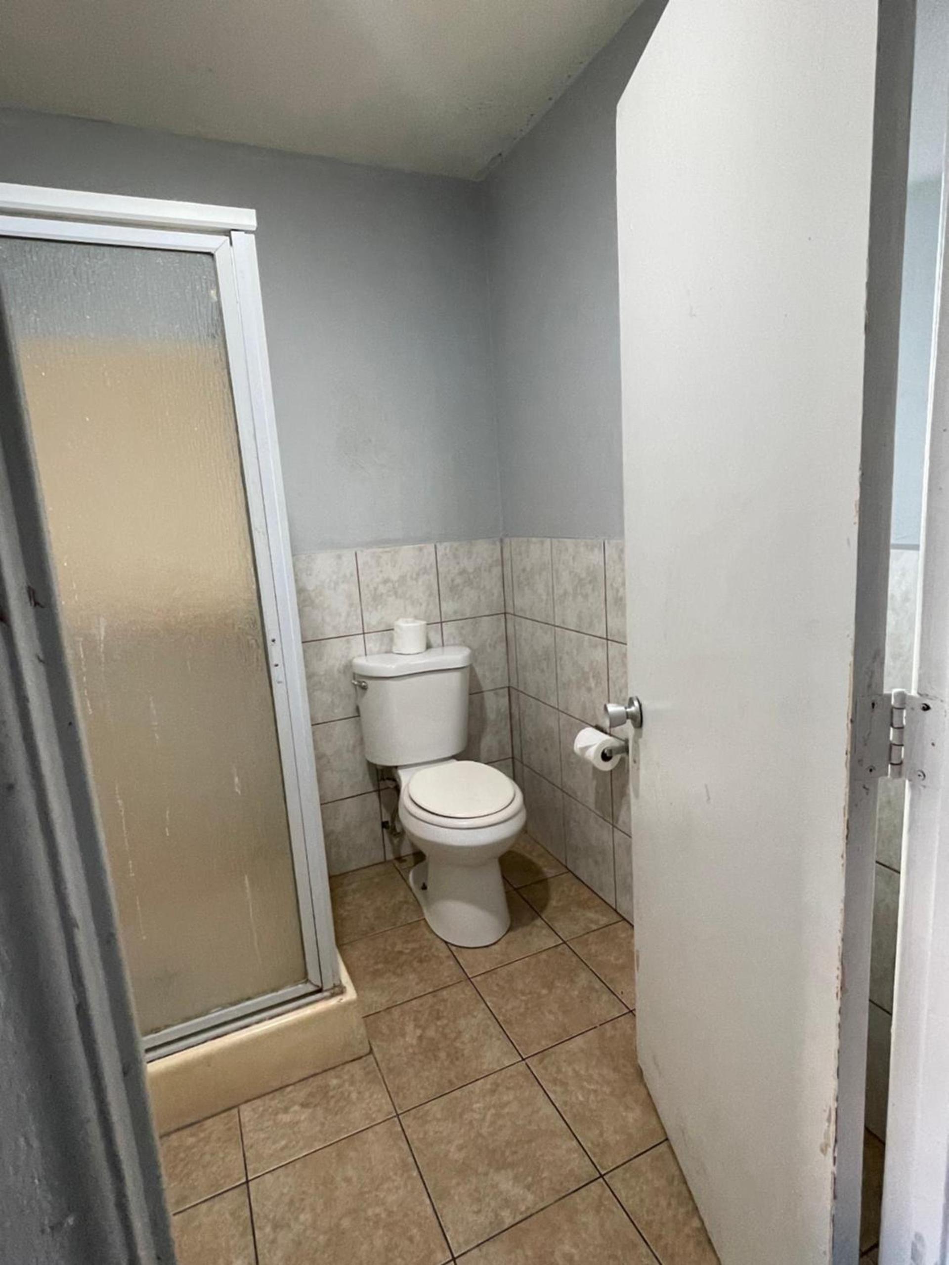 CoachLight Motel photo 13
