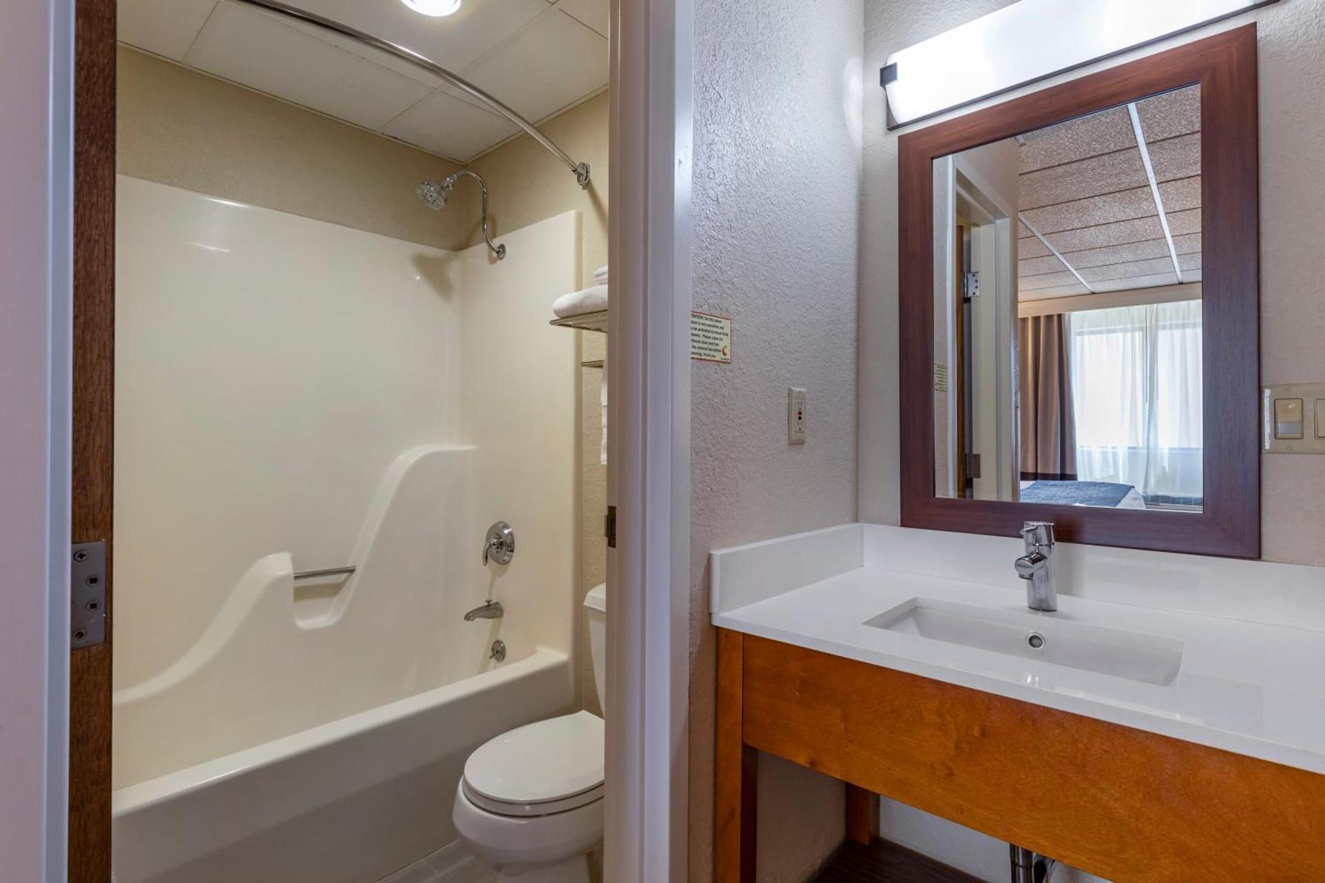 Comfort Inn & Suites Gateway to Glacier National Park photo 47