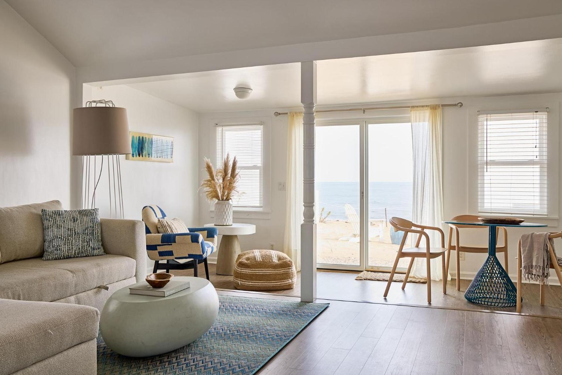 Blue - Inn on the Beach photo 43