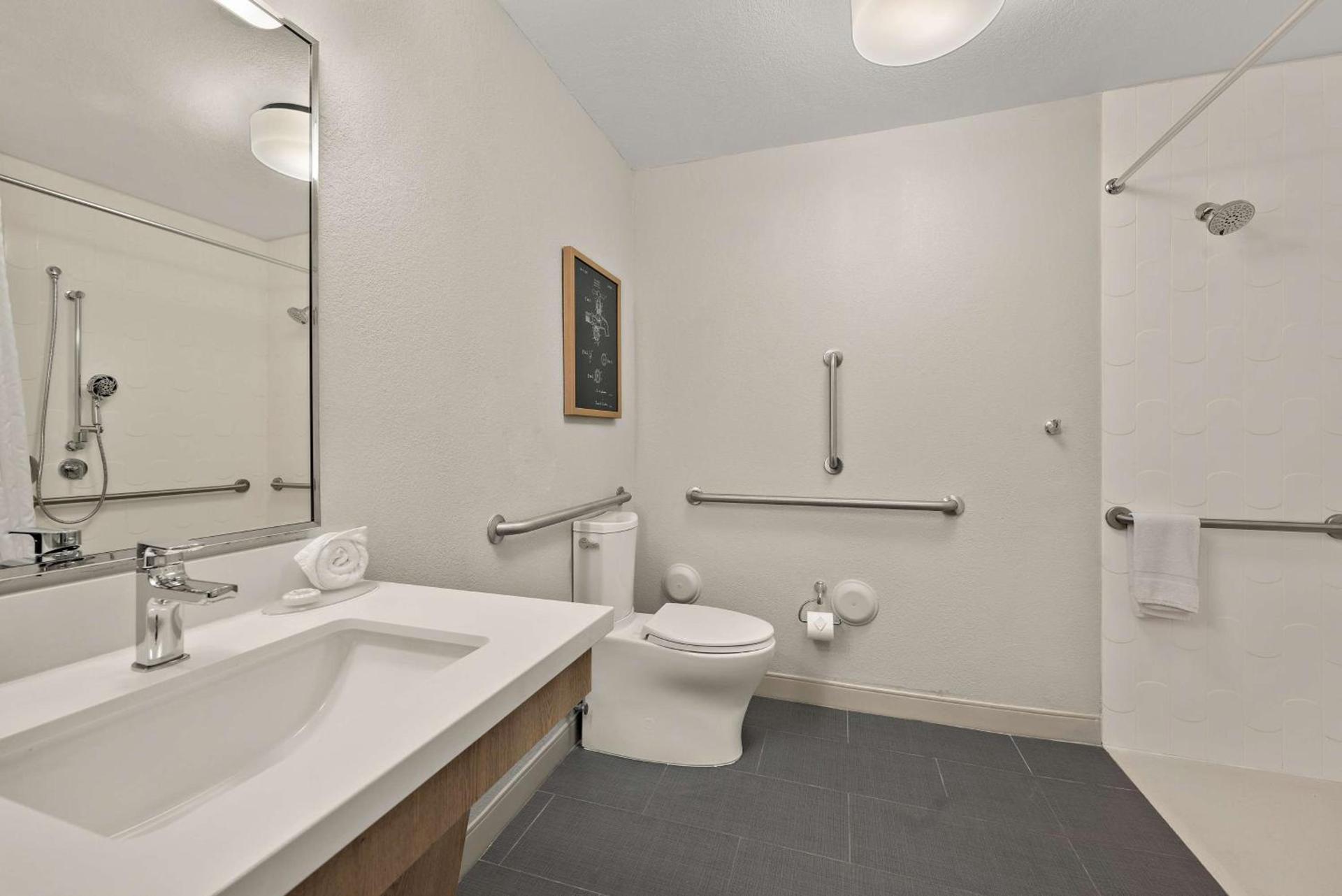 Sonesta Simply Suites Jersey City photo 43
