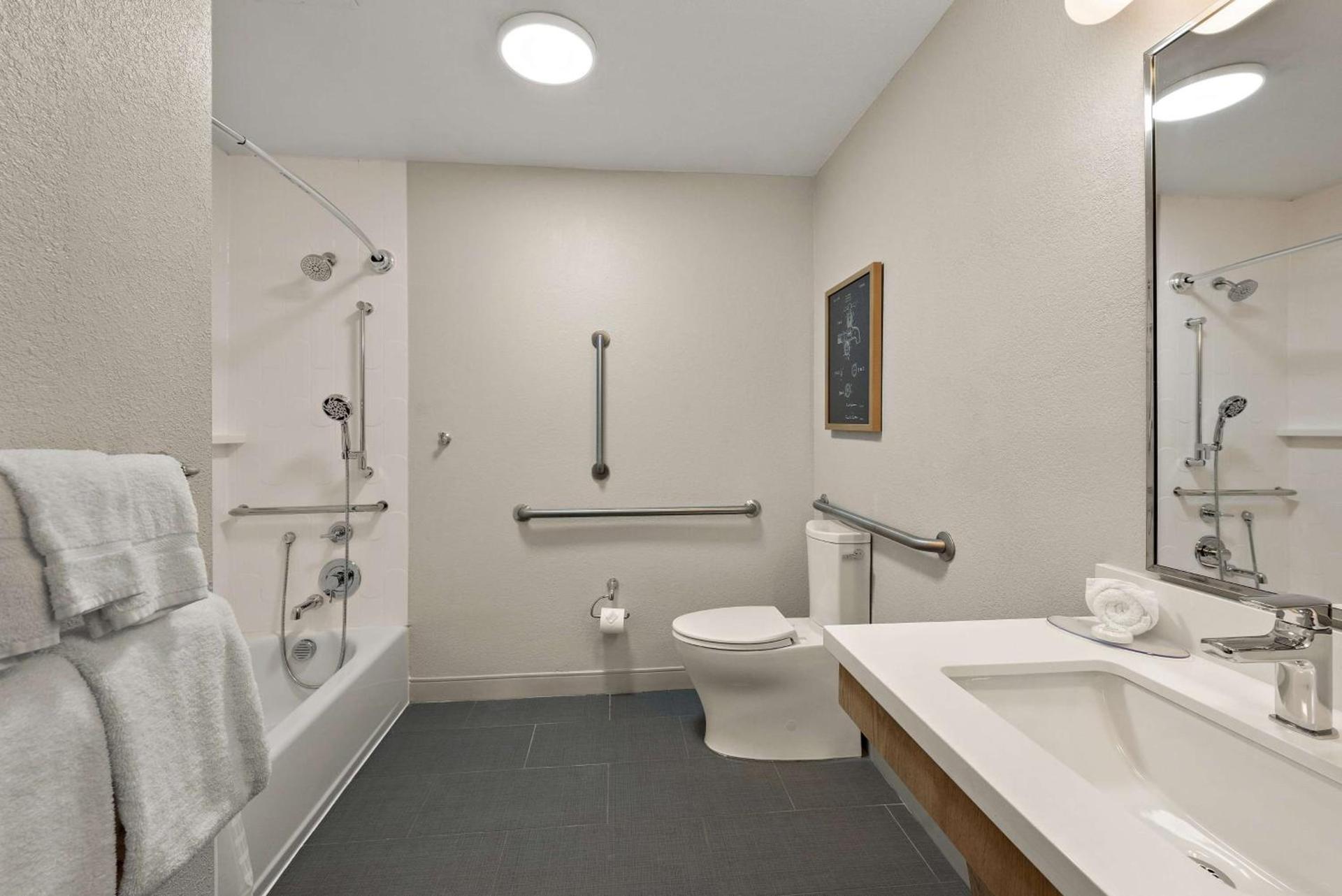 Sonesta Simply Suites Jersey City photo 47