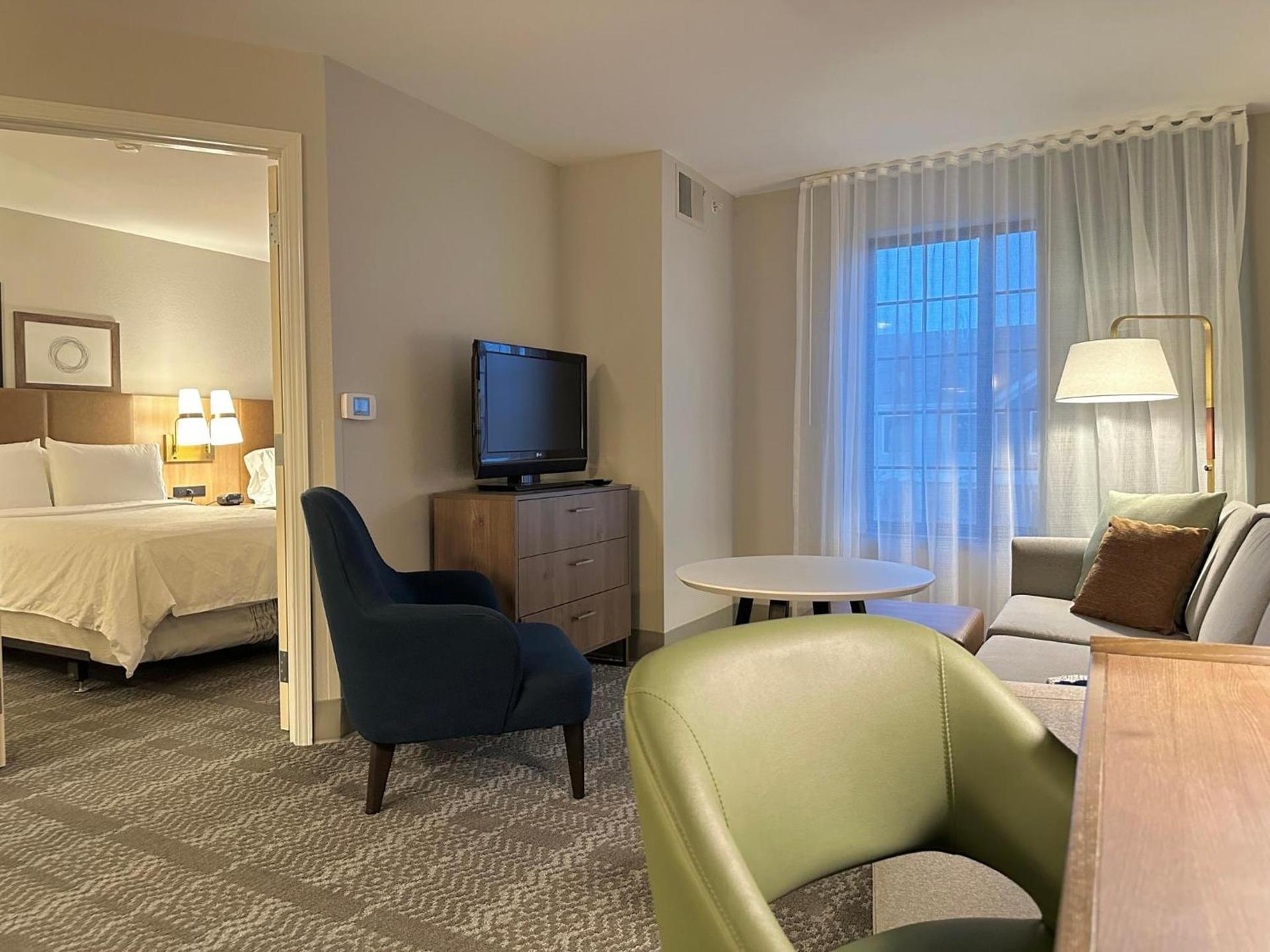 Staybridge Suites Milwaukee West-Oconomowoc by IHG photo 50