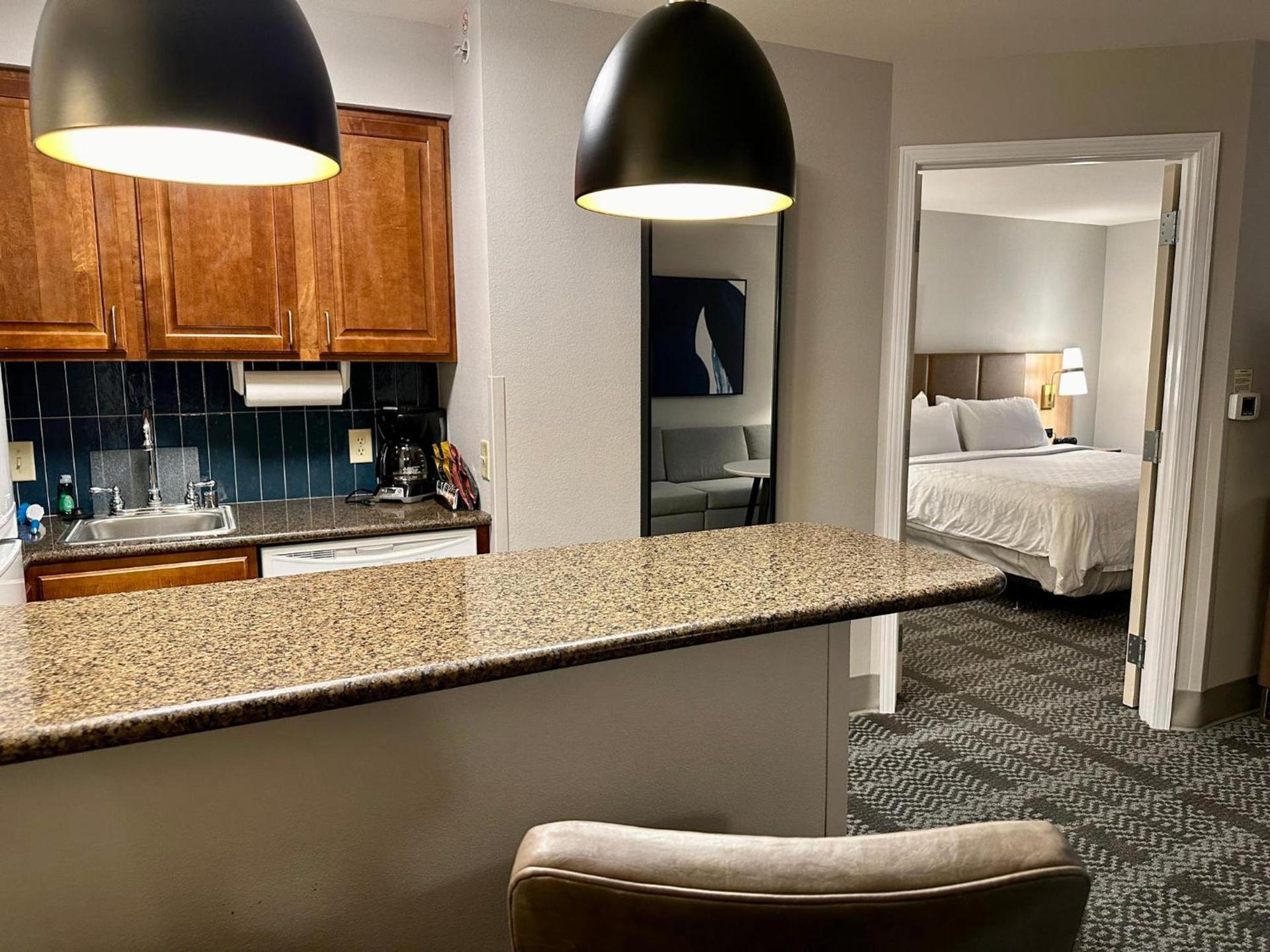 Staybridge Suites Milwaukee West-Oconomowoc by IHG photo 73