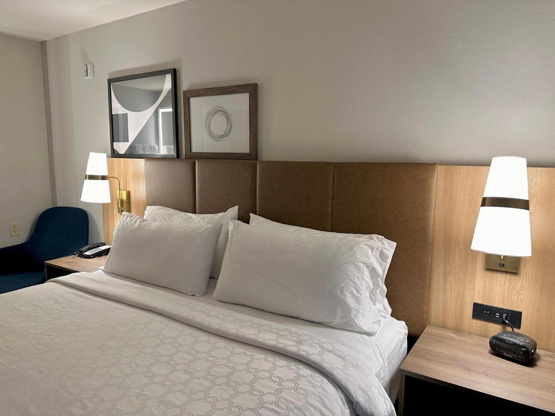 Staybridge Suites Milwaukee West-Oconomowoc by IHG photo 89
