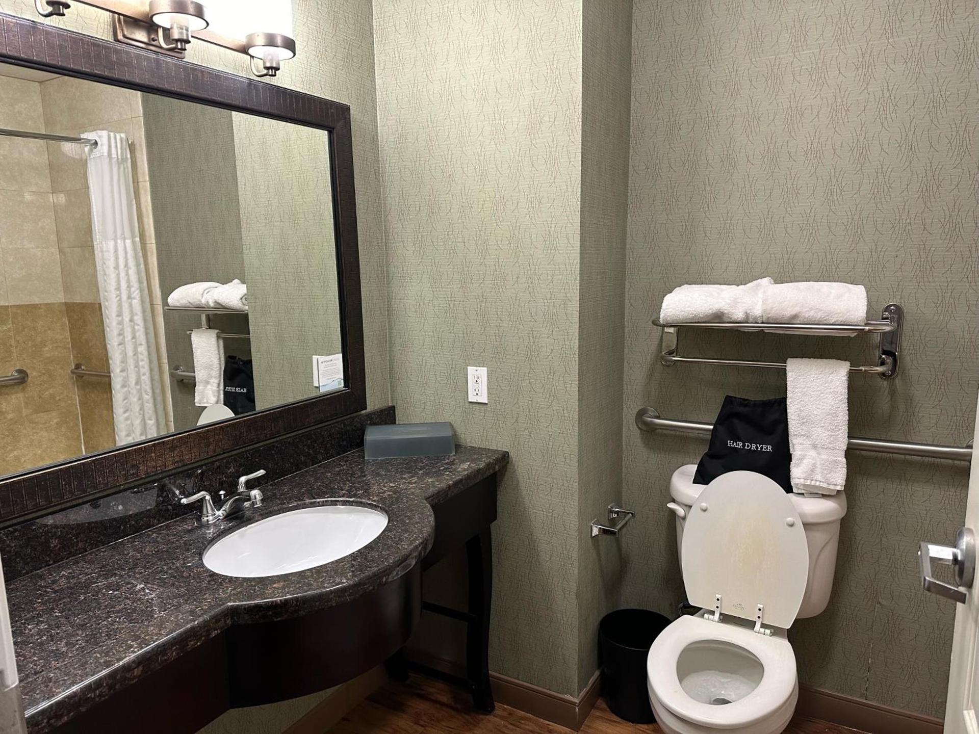 La Quinta by Wyndham Fort Worth - Lake Worth photo 88