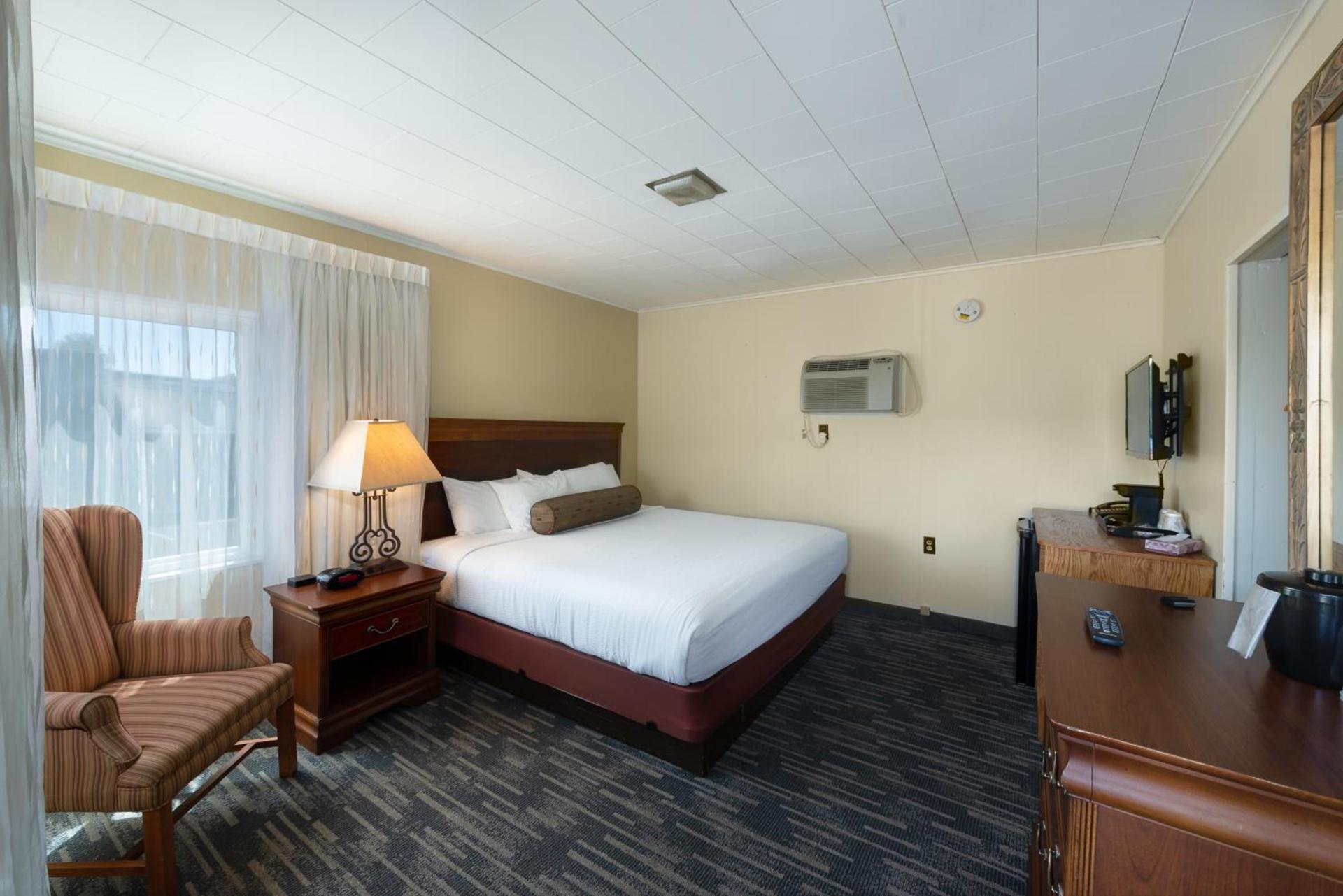 Scotty's Lakeside Resort photo 100