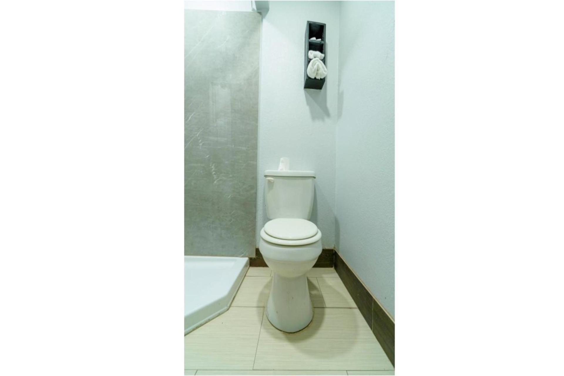 Xpress Inn & Extended Stays photo 3