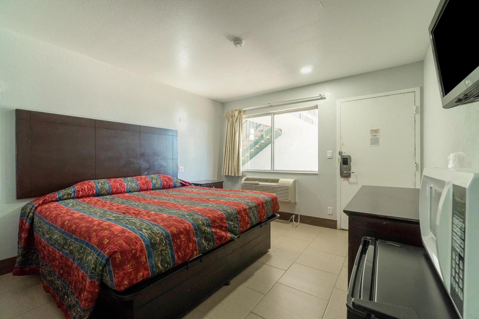 Xpress Inn & Extended Stays photo 8