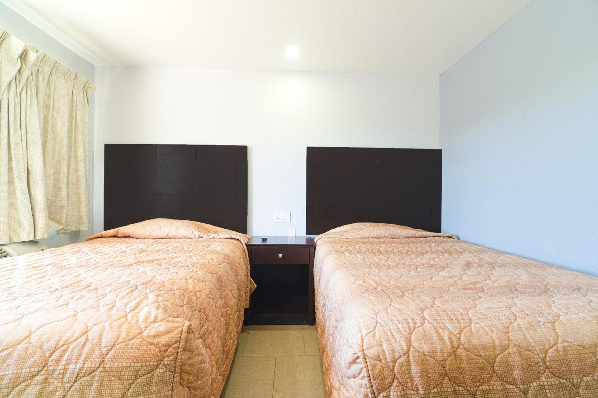 Xpress Inn & Extended Stays photo 16