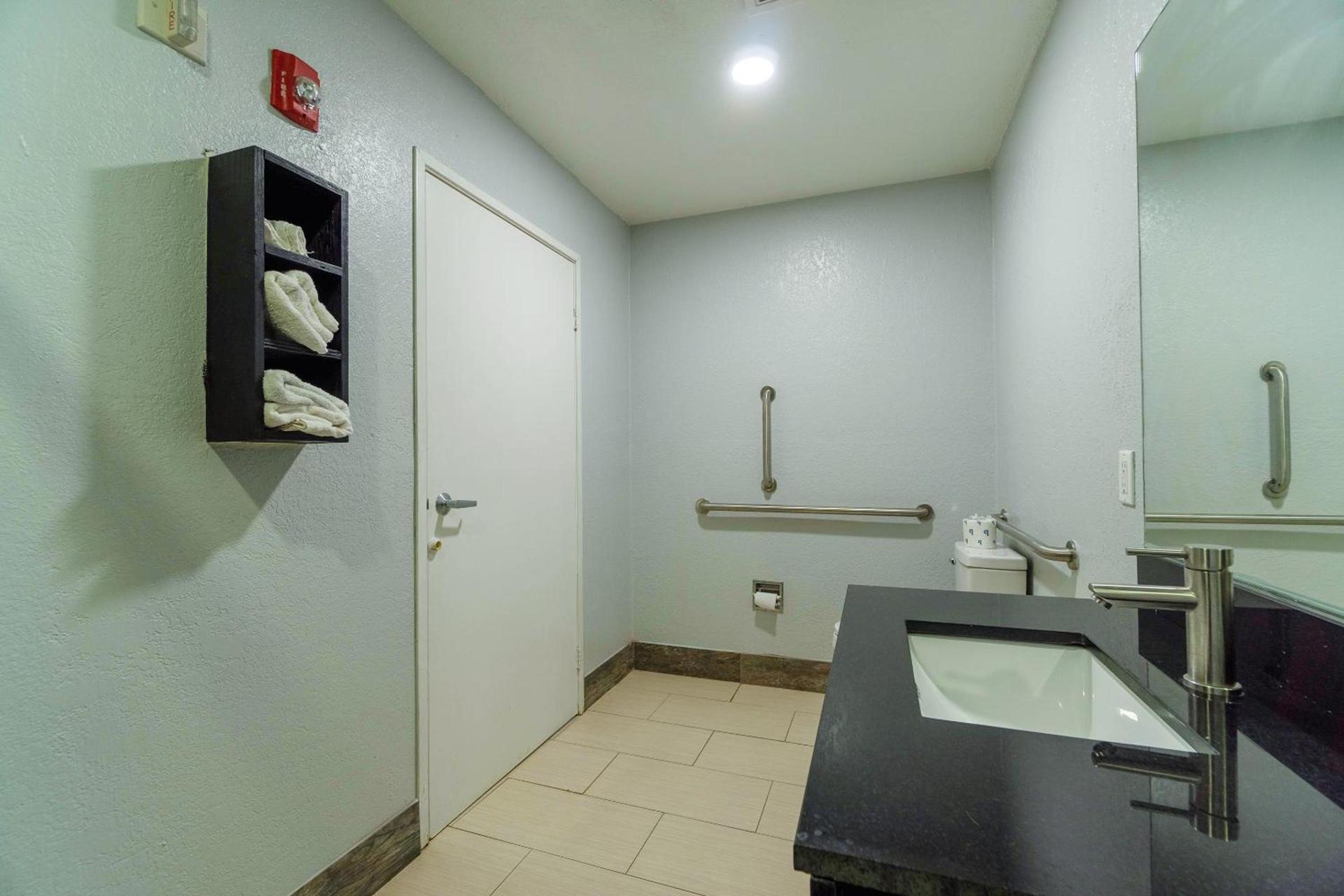 Xpress Inn & Extended Stays photo 24